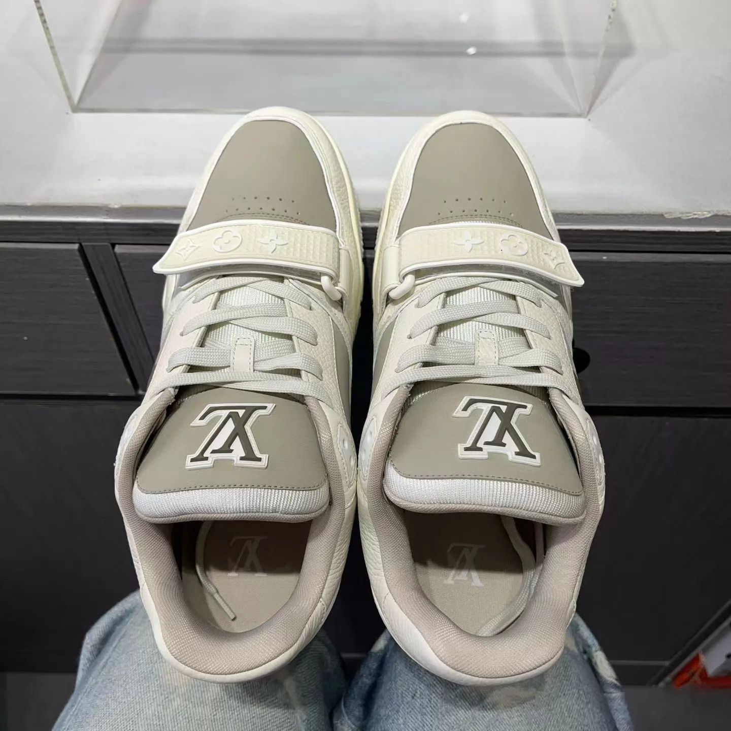 Louis Vuitton LV Trainer Beige Suede New Velcro 41 Mint (Box & Dust) Size US 8 / EU 41 - 8 Thumbnail