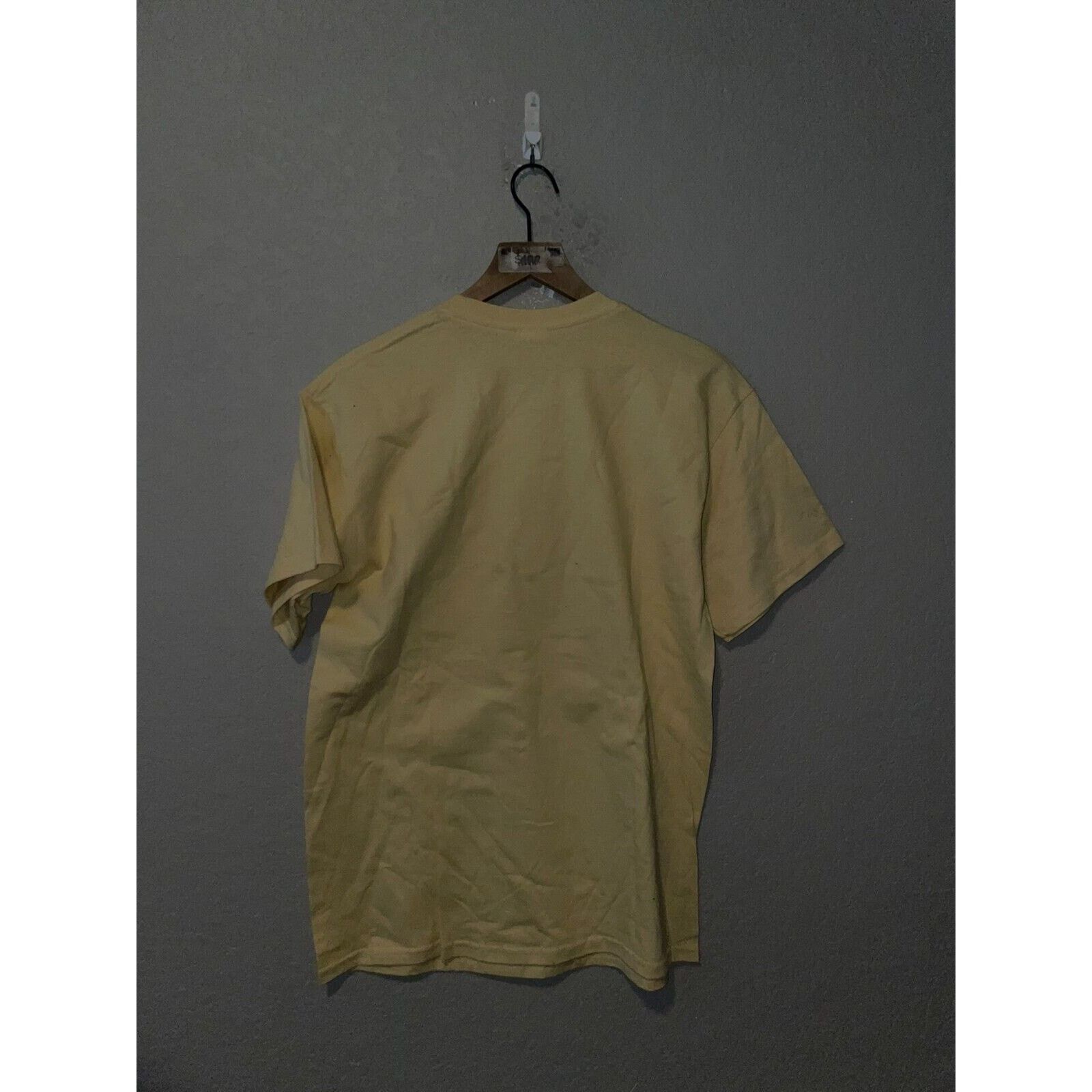 Gildan Vintage Sprint Center Shirt Events Arena Yellow Tee Y2K M Size US M / EU 48-50 / 2 - 8 Thumbnail