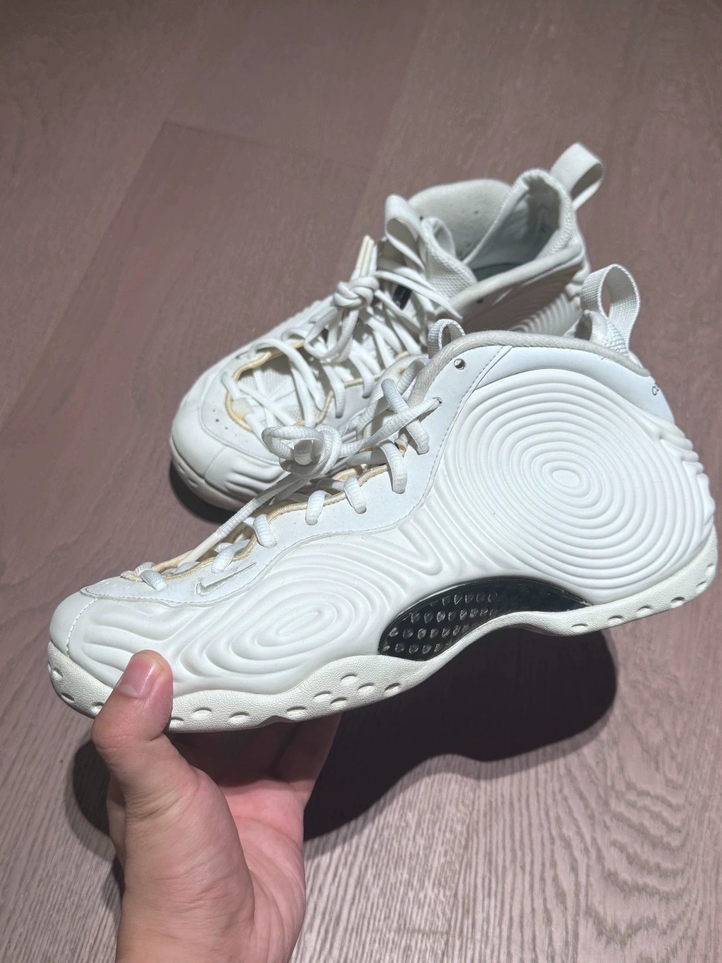 Nike COMME DES GARCONS SHIRT x Nike Foamposite Size US 9 / EU 42 - 2 Thumbnail
