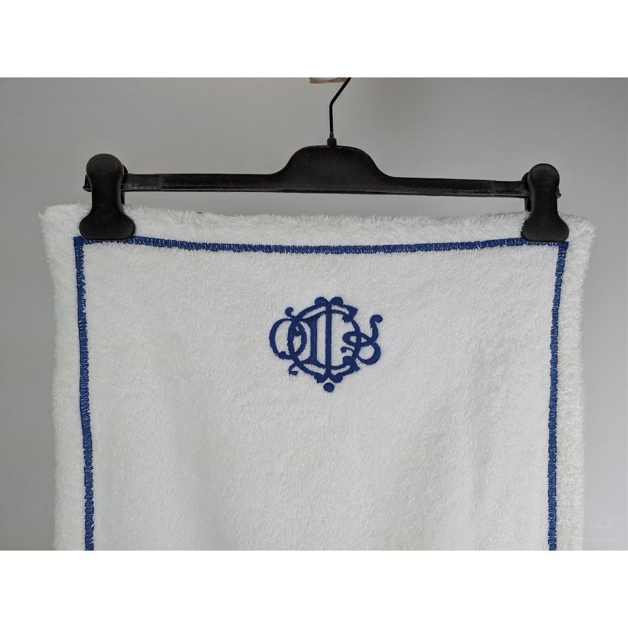 Dior o1rshd1 Size: OS / Hand Towel in White/Blue Size ONE SIZE - 12 Thumbnail