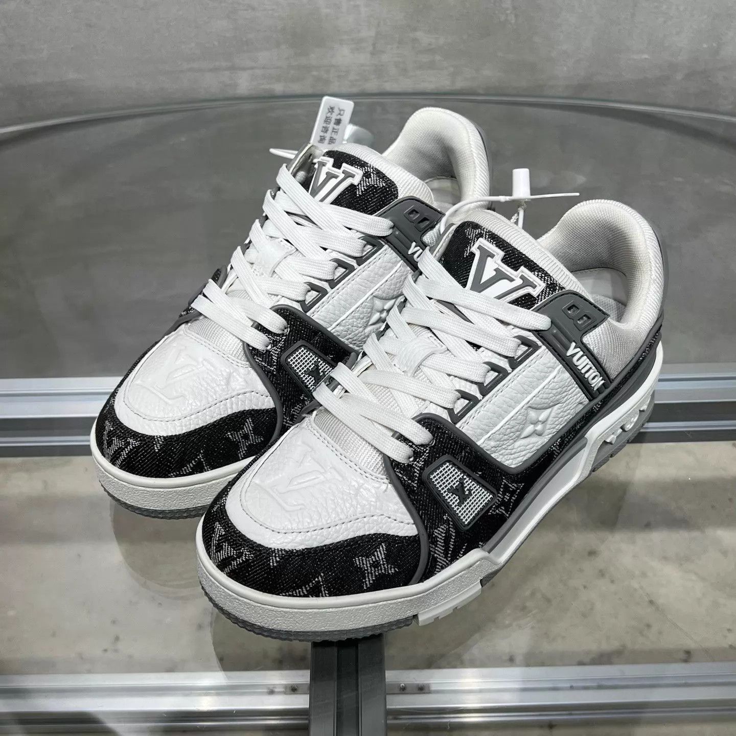 Louis Vuitton LV Trainer Gray & White Denim UK1.5 (35.5) Size US 5 / IT 35 - 2 Thumbnail