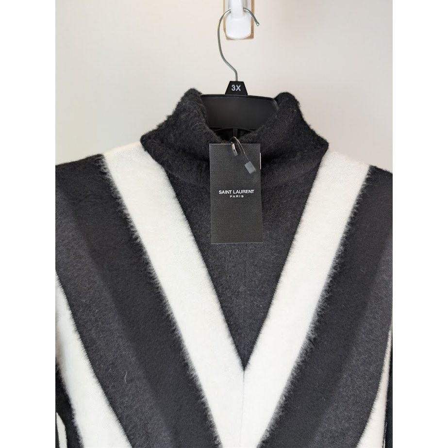 Saint Laurent Paris o1rshd1 555 / Laine Chevron Pull Knitwear in Naturel / Noir Size US M / EU 48-50 / 2 - 7 Thumbnail