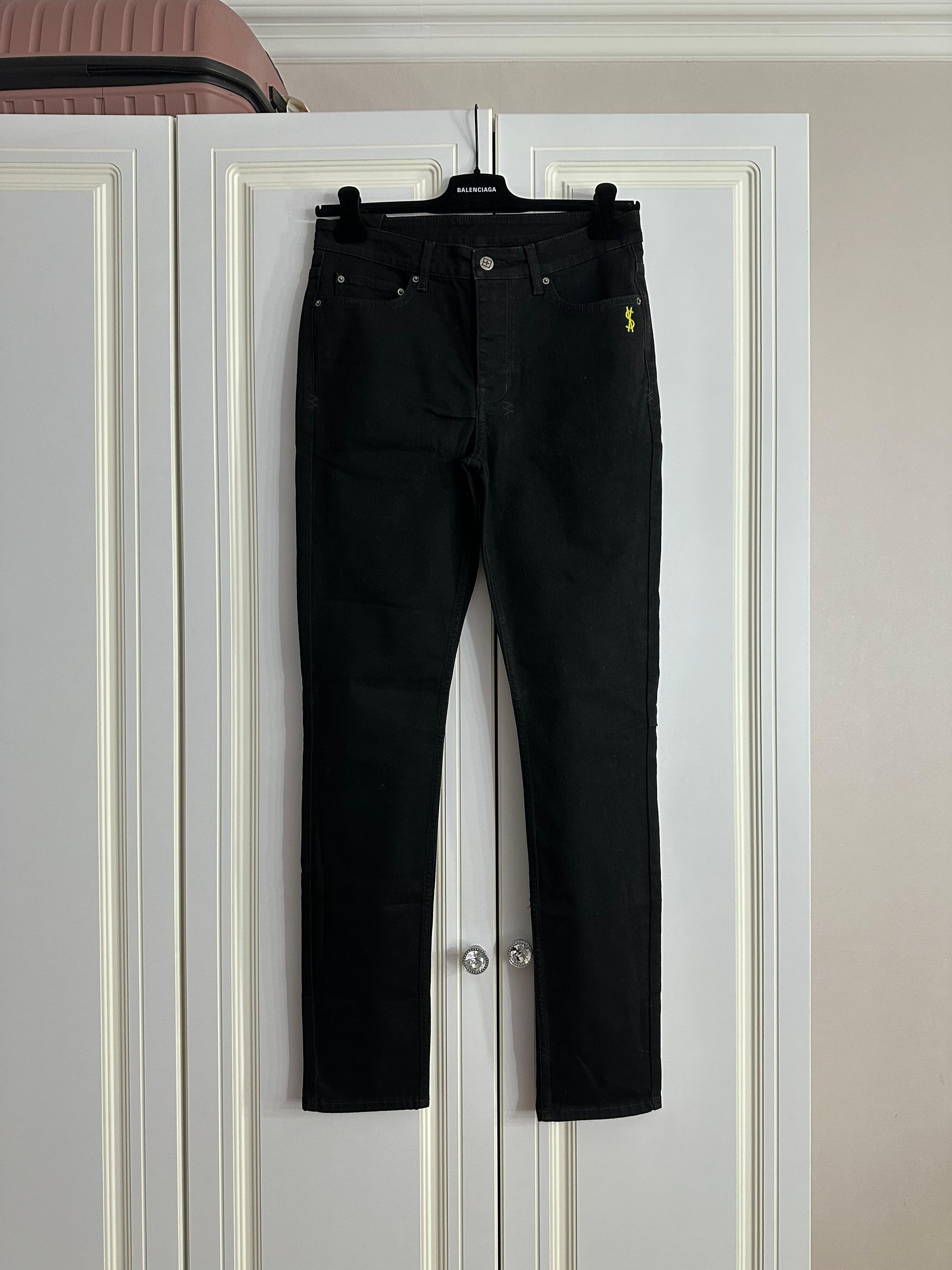 CC000013 Ksubi Roll Up Jeans in Black