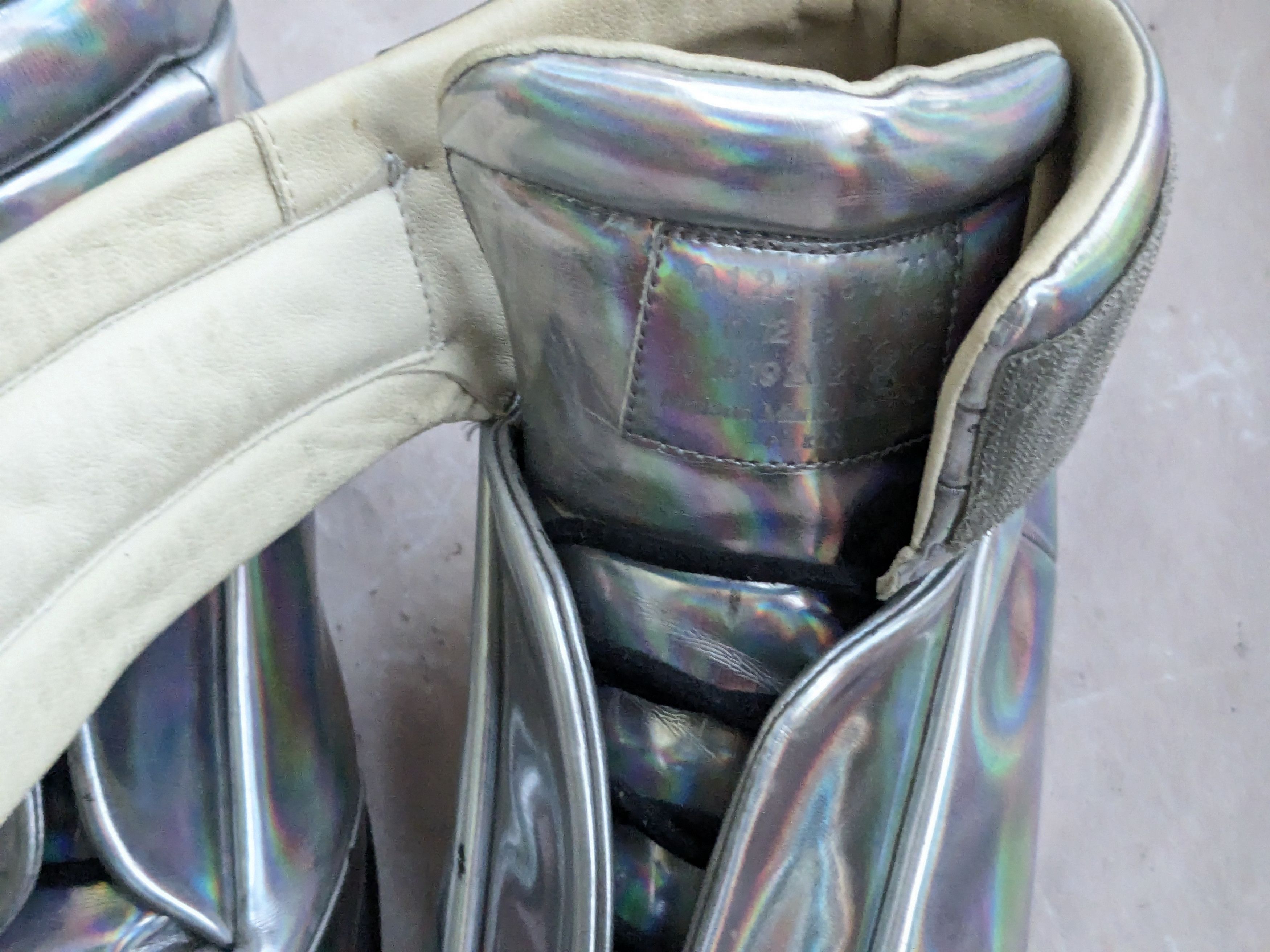 Maison Margiela Maison Martin Margiela Future “Iridescent” Silver 10.5 43.5 Size US 10.5 / EU 43-44 - 2 Thumbnail