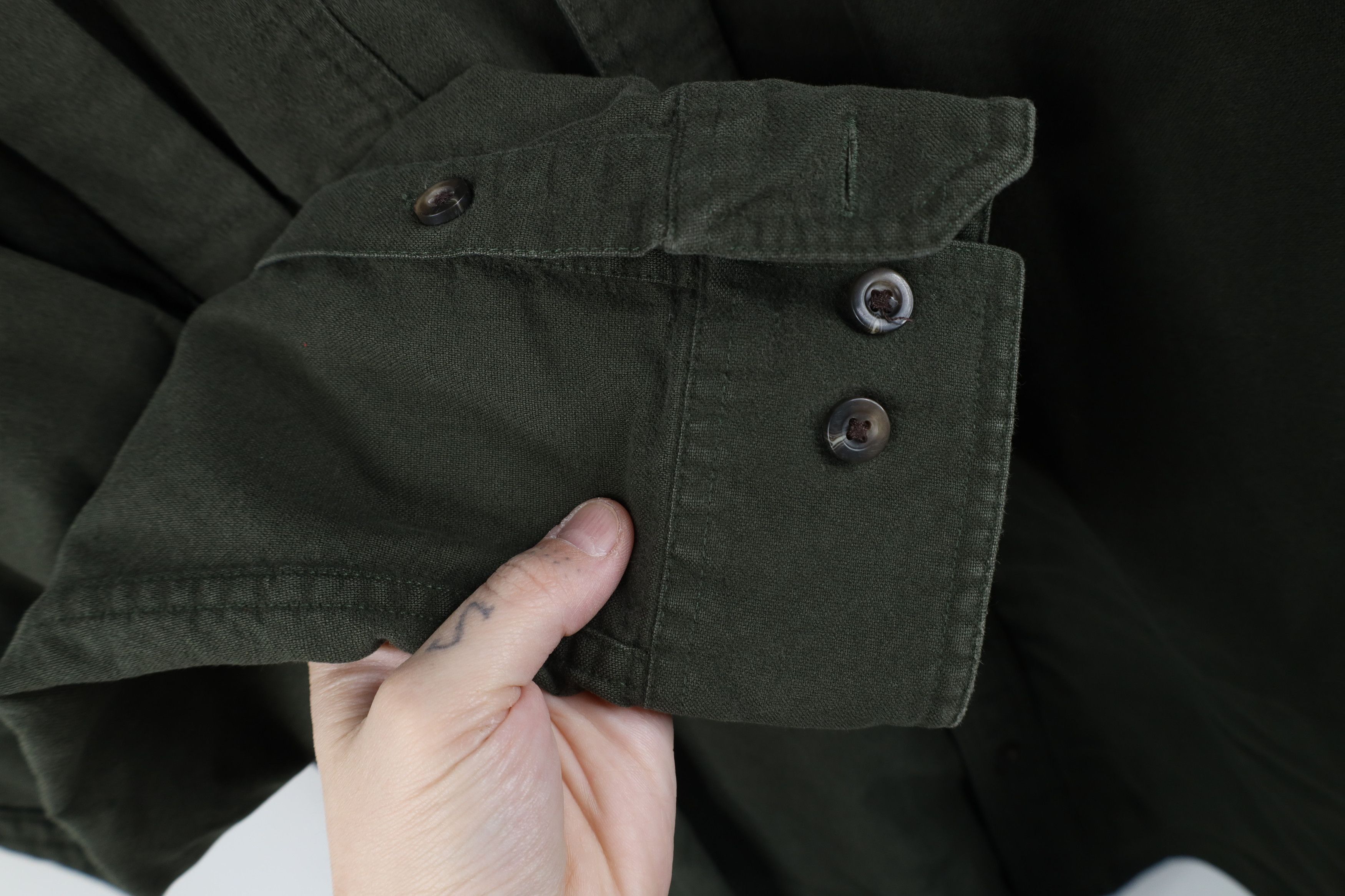 Eddie Bauer Vintage 90s Eddie Bauer Heavy Chamois Cloth Button Shirt Size US L / EU 52-54 / 3 - 6 Thumbnail