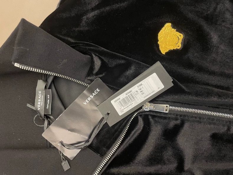 Versace Versace Velvet sports suit Size US L / EU 52-54 / 3 - 2 Thumbnail