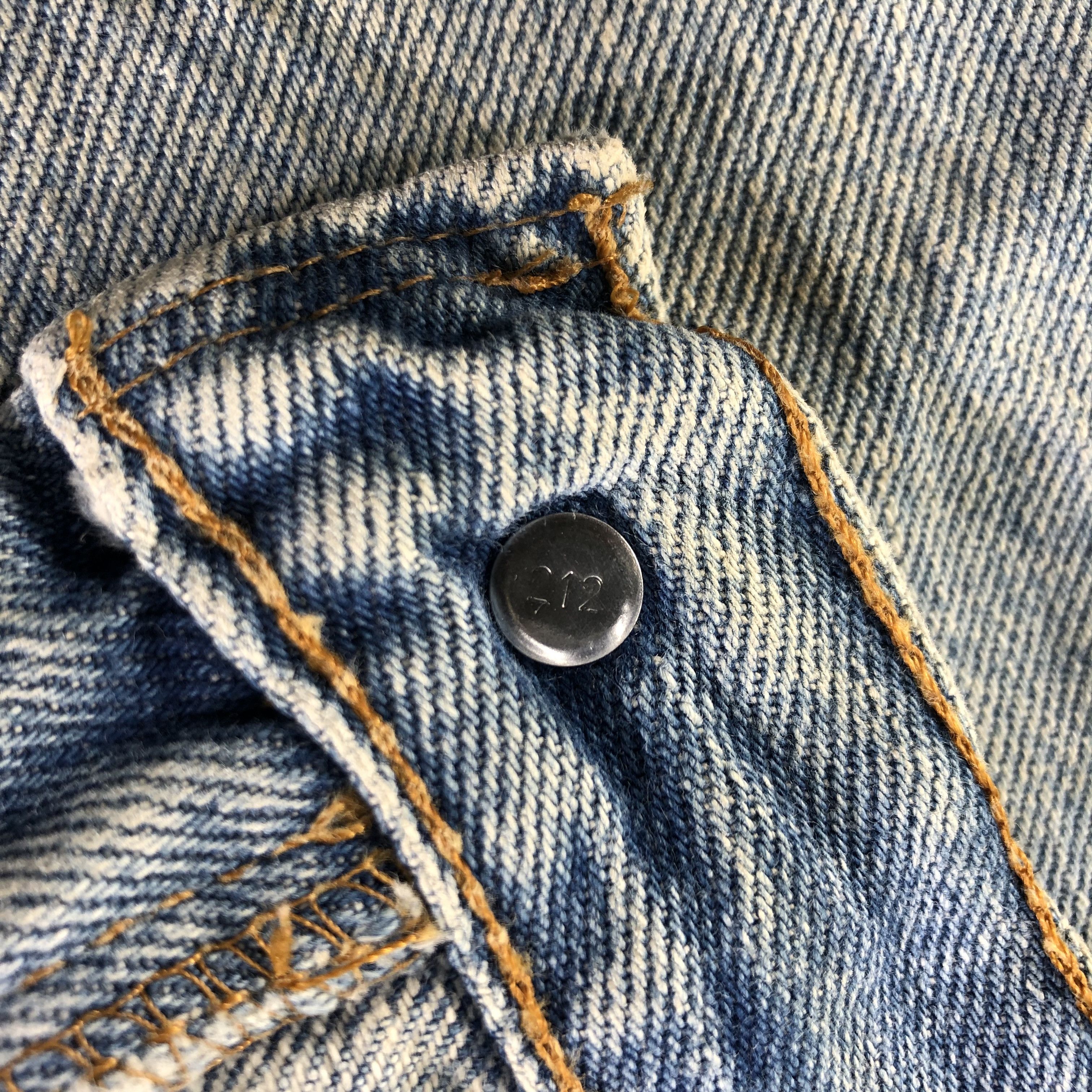 Levi's Vintage 90s Blue Wash Levis 550 Jeans-J3154 Size US 39 - 9 Thumbnail
