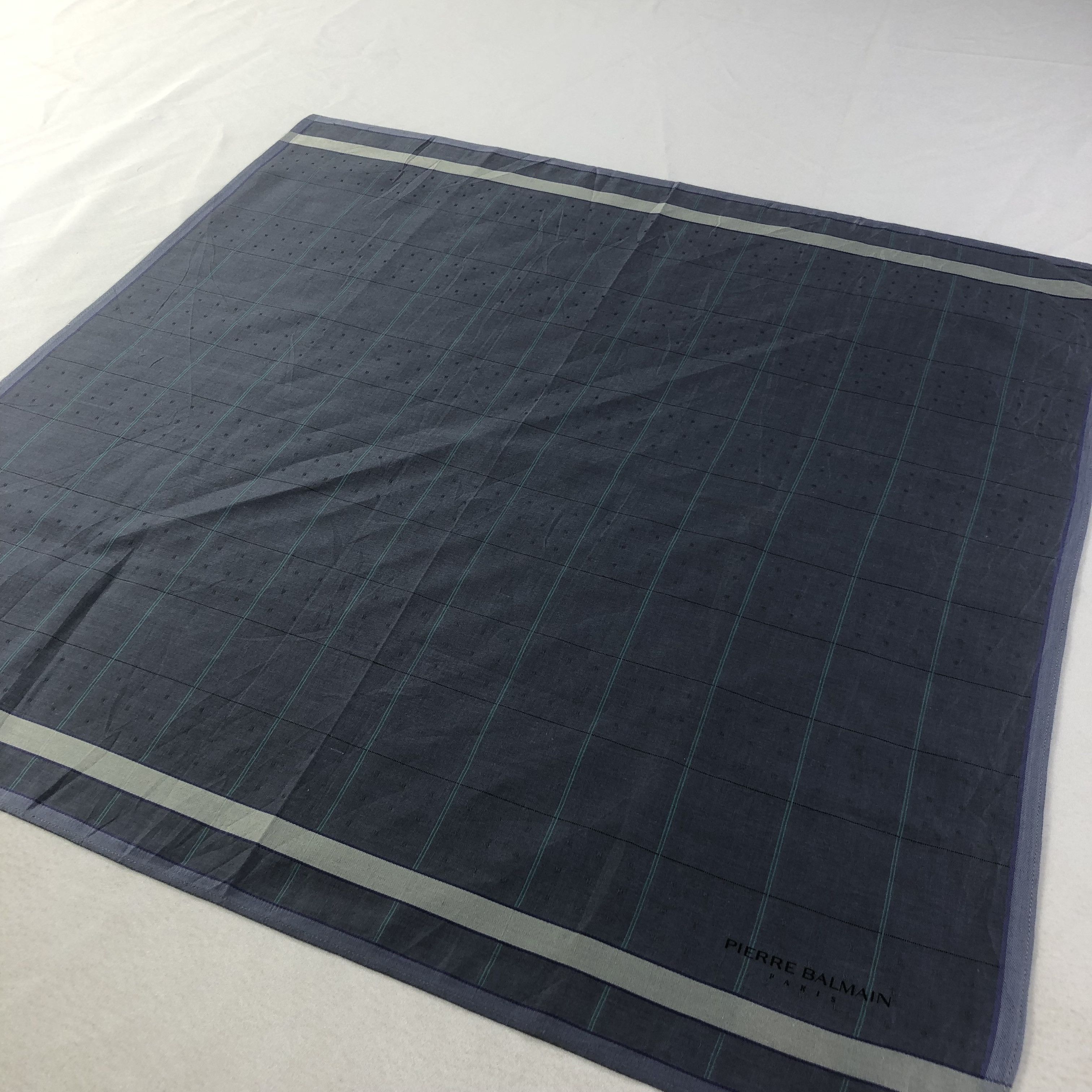 Pierre Balmain × Vintage Pierre Balmain Handkerchief Neckerchief Bandana H2301 Size ONE SIZE - 3 Thumbnail
