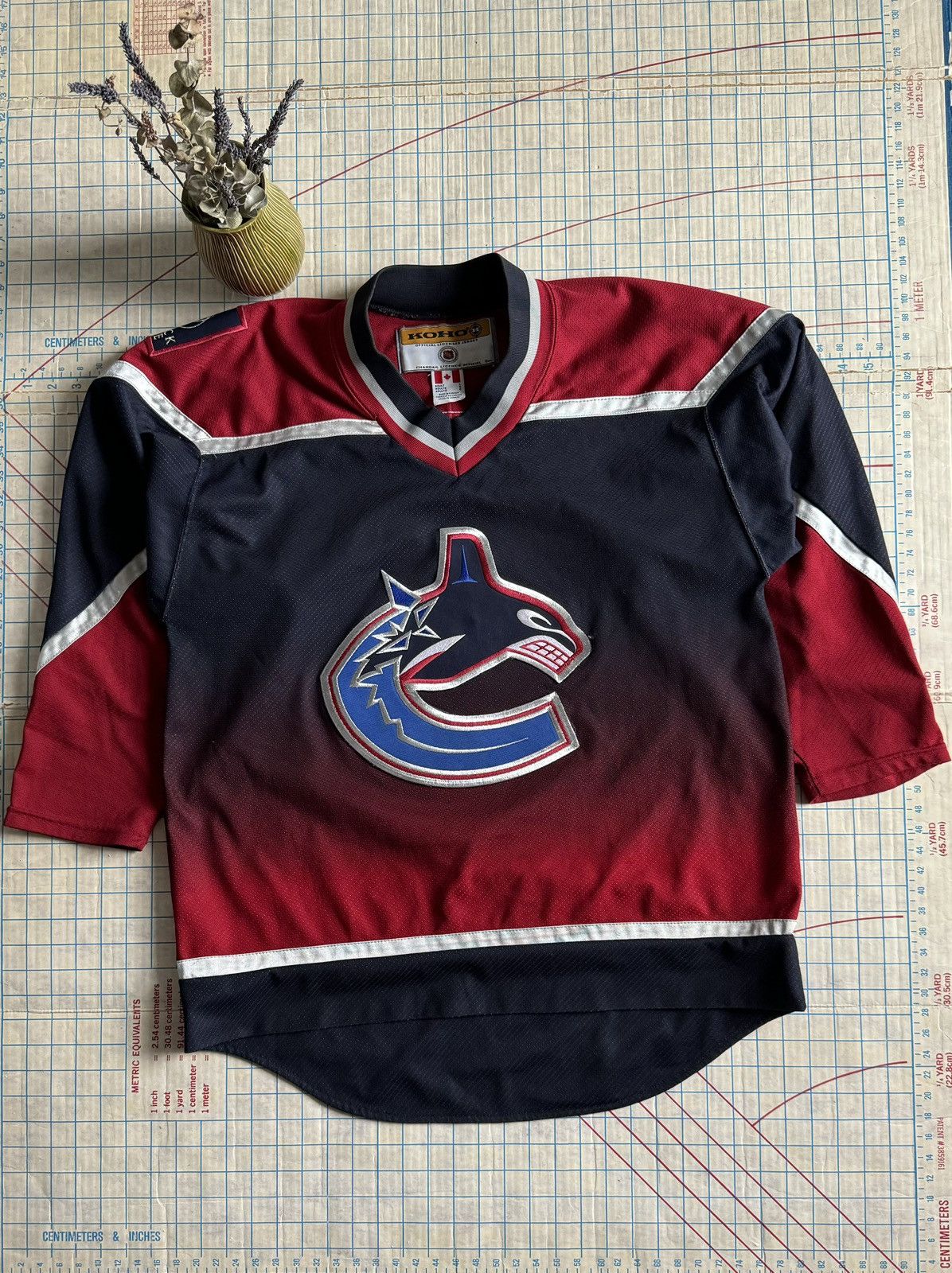 Koho × NHL × Vintage Vintage Vancouver Canucks Gradient Koho