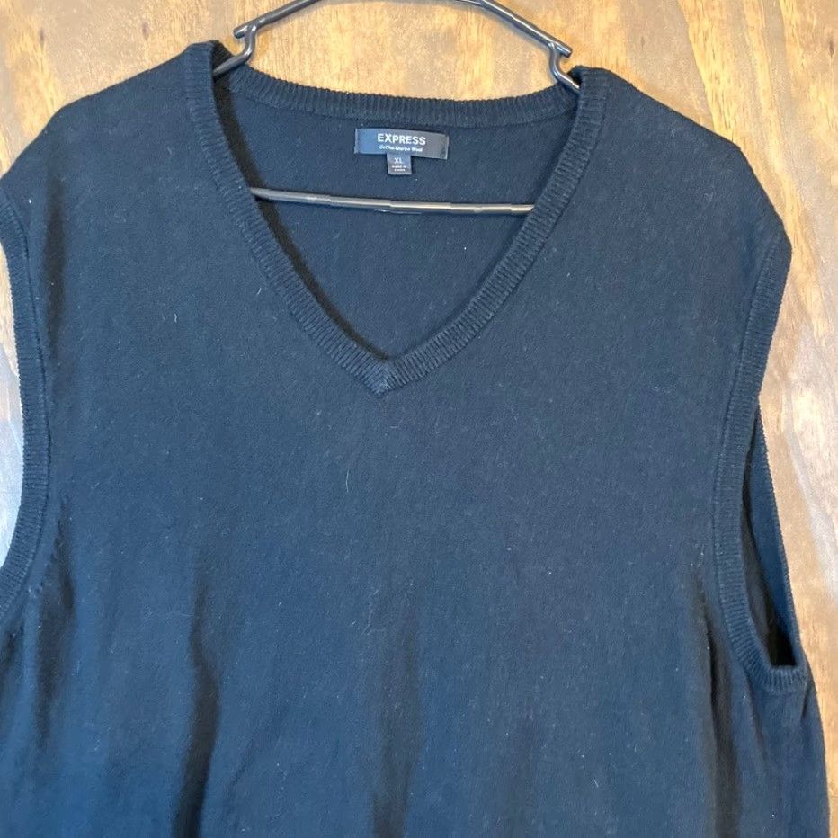 Express Express Mens Sweater Vest Black V Neck Merino Wool Blend XLarge Vest Size US XL / EU 56 / 4 - 2 Thumbnail