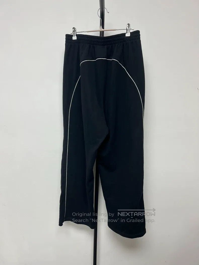Balenciaga Balenciaga size XS Manchester United football long pants Size US 27 - 2 Thumbnail