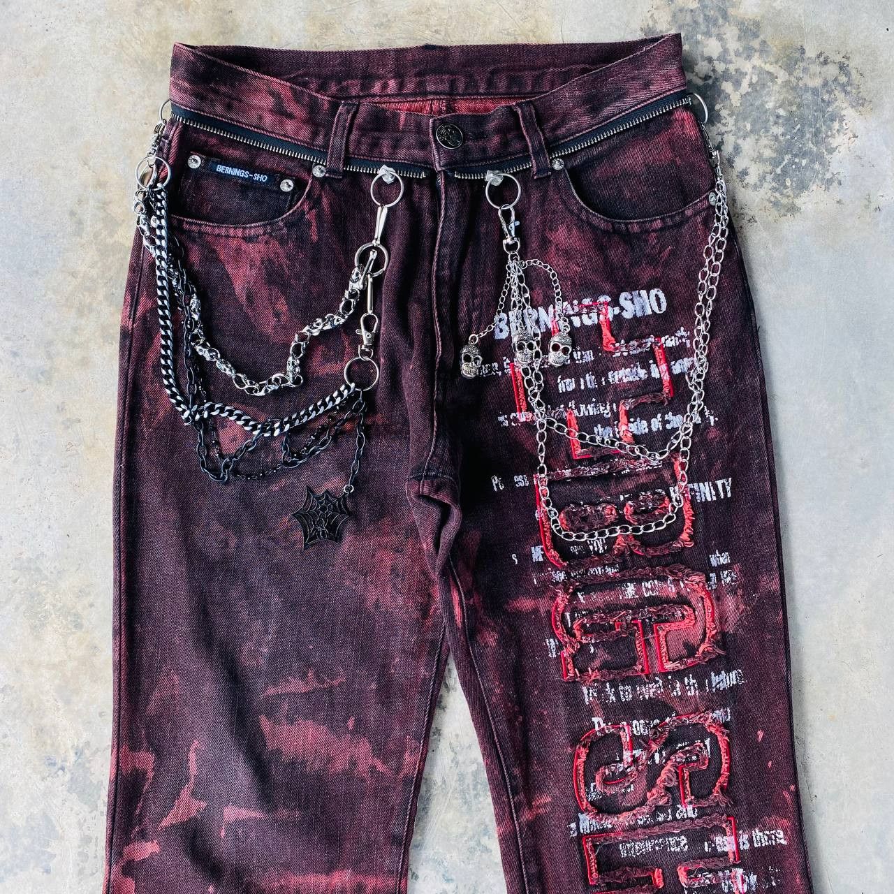 If Six Was Nine FLARED BERNING-SHO SKULL DYE DISTRESSED TORNADO MART STYLE Size US 28 / EU 44 - 7 Thumbnail
