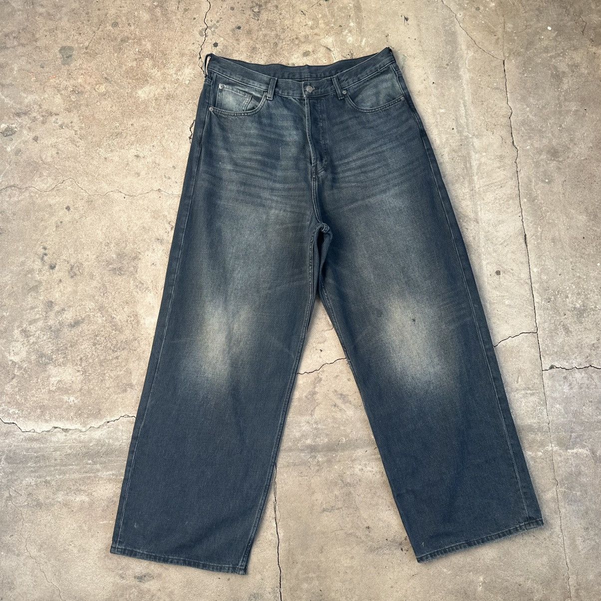 Weekday Weekday Astro loose baggy Jeans Size US 34 / EU 50 - 2 Thumbnail