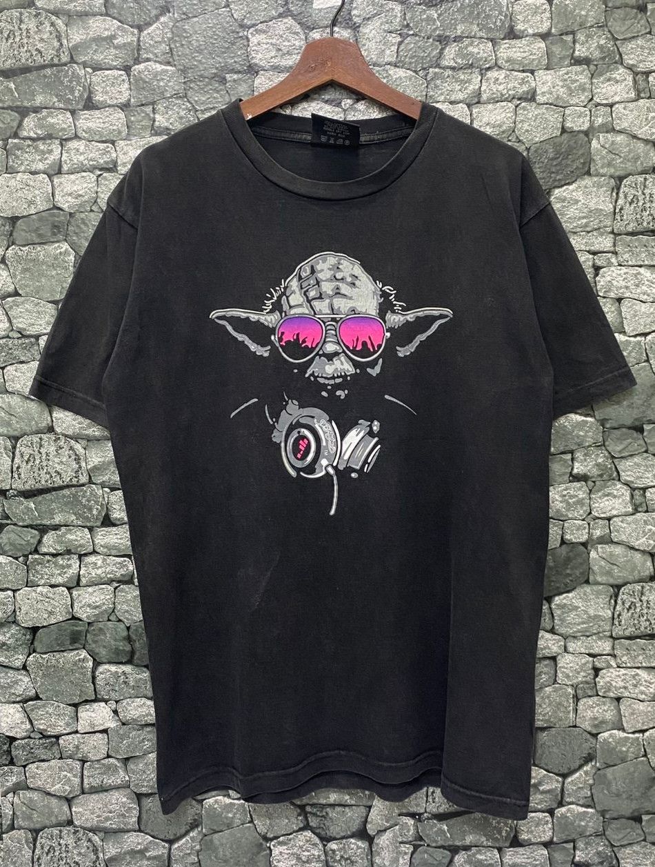 Japanese Brand Vintage Unfledged Star Wars Movie Promo Tshirt Size US M / EU 48-50 / 2 - 1 Thumbnail