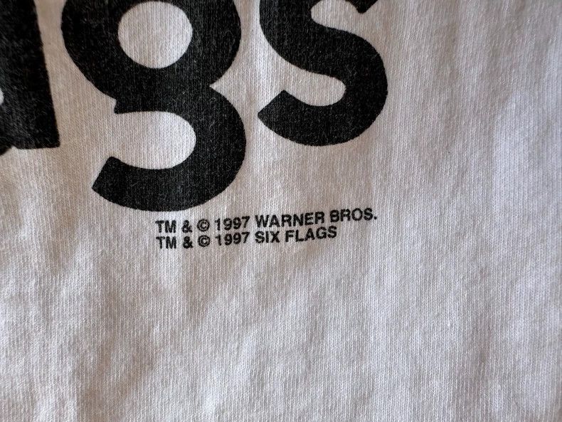 Vintage VintageTee 1997 Warner Bros Six Flags 2505-Nextarrow Size US XL / EU 56 / 4 - 7 Thumbnail