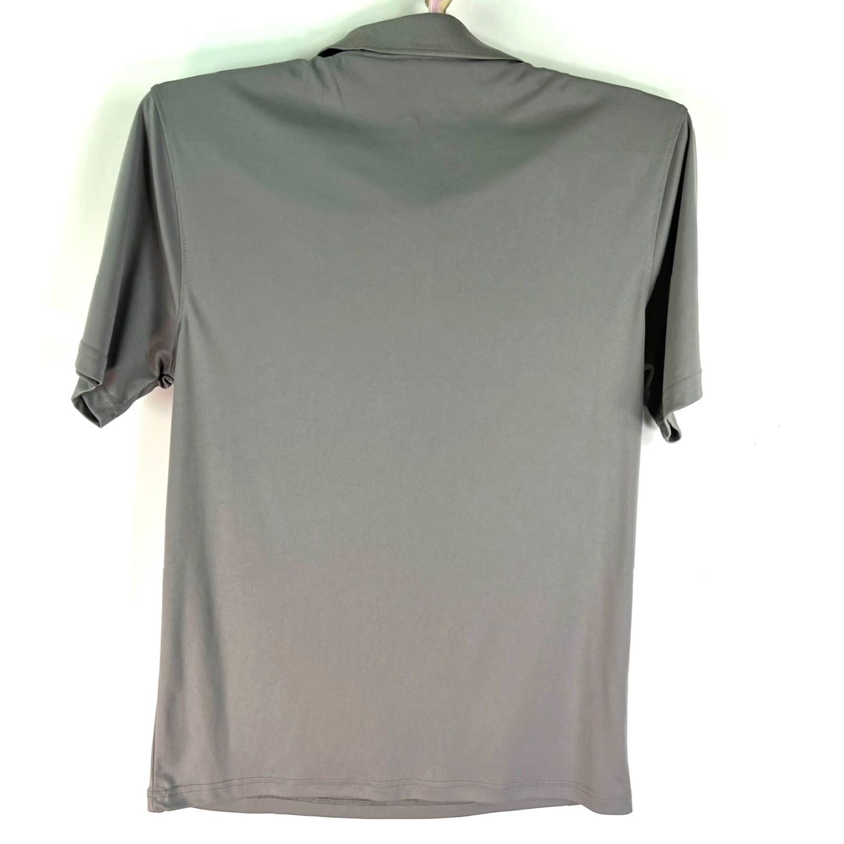 Vintage Joe Marlin Unwind Golf Polo Mens Size S Gray Shirt Short Sleeve Breathable Classic 100% Polyester Polo Golf Mens gray S Joe Marlin Unwind Size US S / EU 44-46 / 1 - 4 Thumbnail
