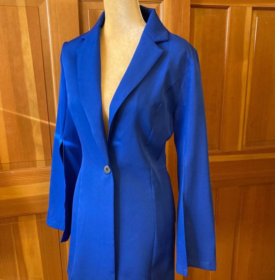 Designer × Other NWT, Lavishly Paris Vibrant Royal Blue Slit Sleeve Blazer. Size M / US 6-8 / IT 42-44 - 4 Thumbnail