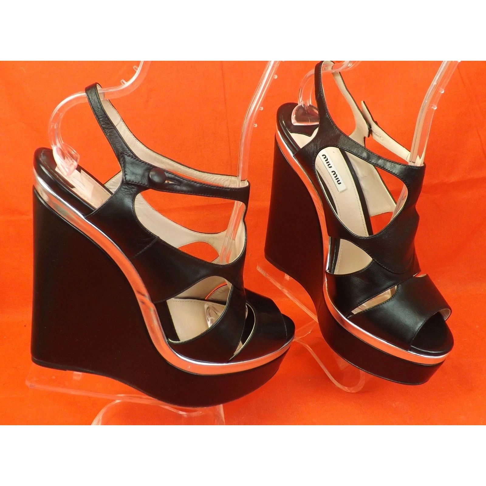 Miu Miu MIU MIU PRADA 5XZ201 BLACK LEATHER SILVER WEDGE SANDALS 40 Size US 10 / IT 40 - 4 Thumbnail