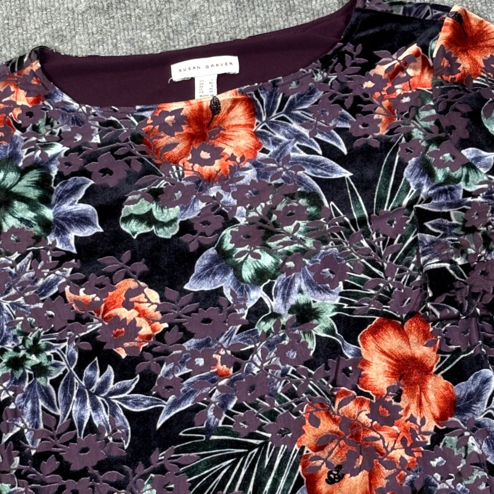 Vintage Susan Graver Round Neck Velvet Burnout Floral Top Long Sleeve Tunic Women L Purple Vintage No Size L / US 10 / IT 46 - 2 Thumbnail
