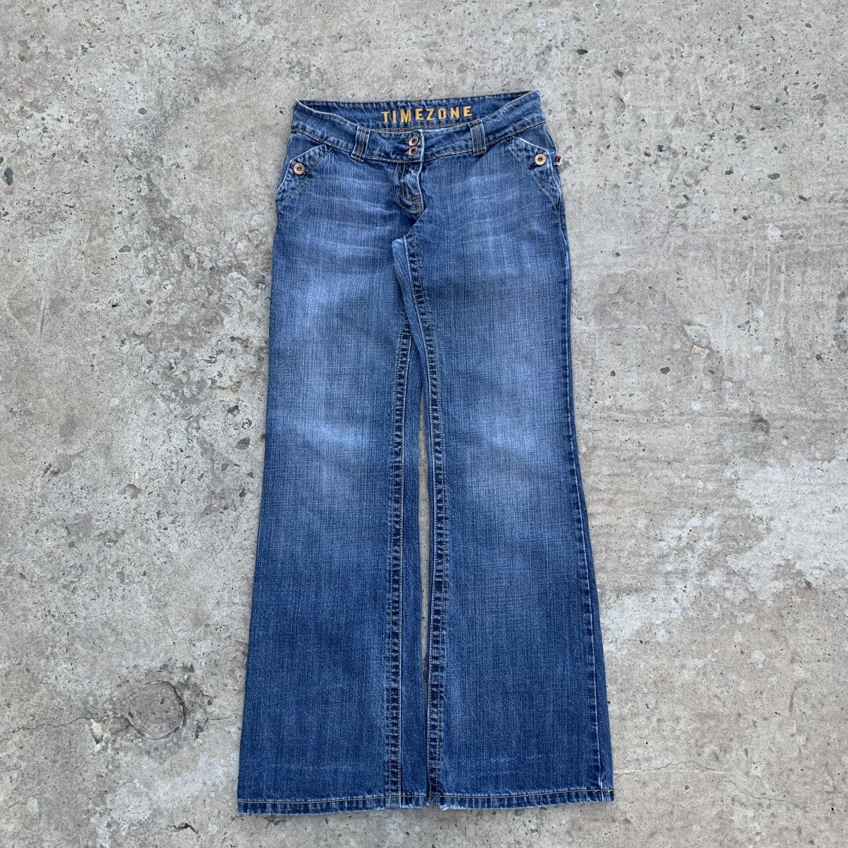 Vision Streetwear Vintage Japanese Style Flared Jeans Women’s Timezone W28xL34 Size 28" / US 6 / IT 42 - 1 Thumbnail