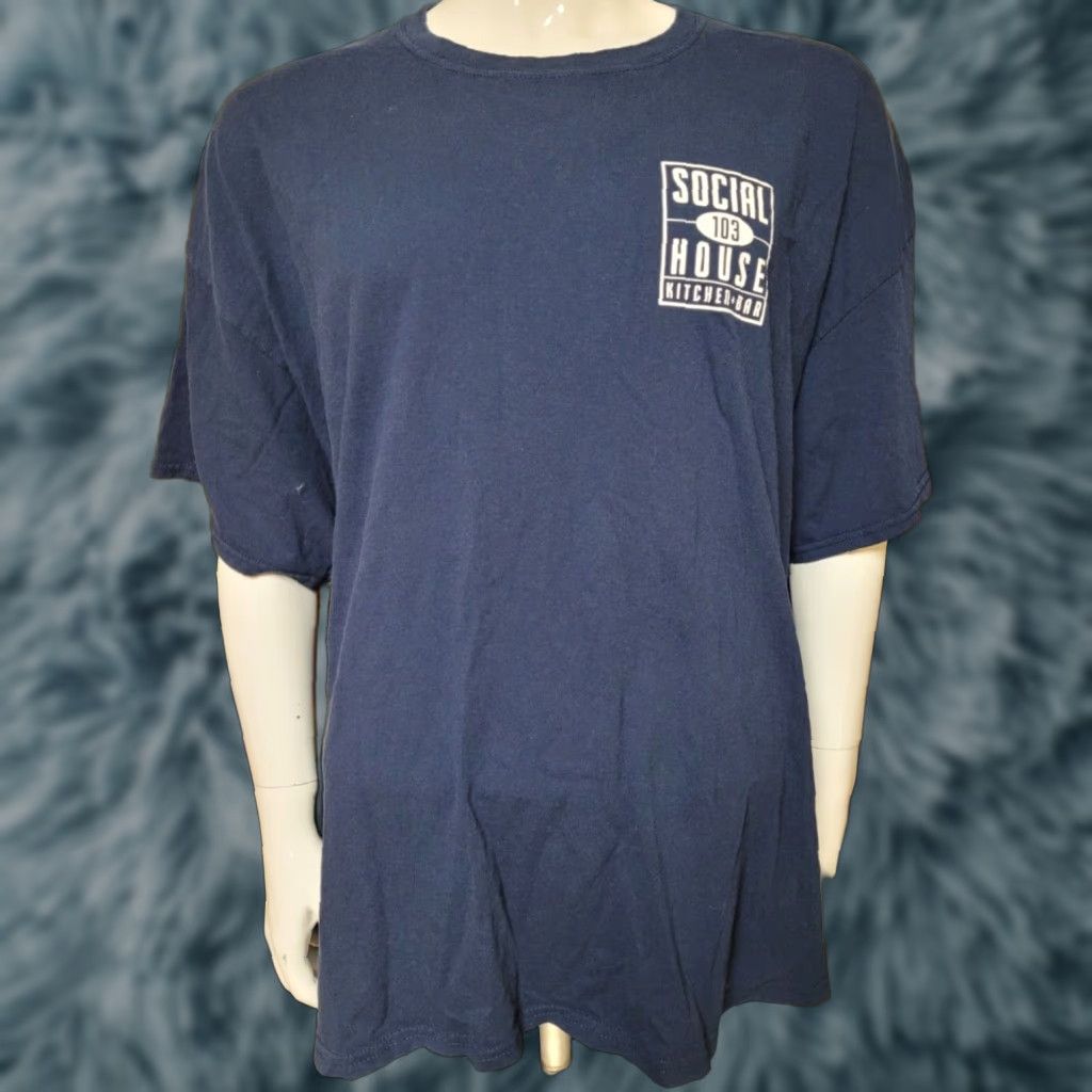 Gildan VINTAGE Social House 103 T Shirt 4XL XXXXL Blue 100% Cotton Gildan Men Crew Neck Short Sleeve Graphic Tee Beer Bar Restaurants Food Dundee MI Size US XXL / EU 58 / 5 - 1 Thumbnail