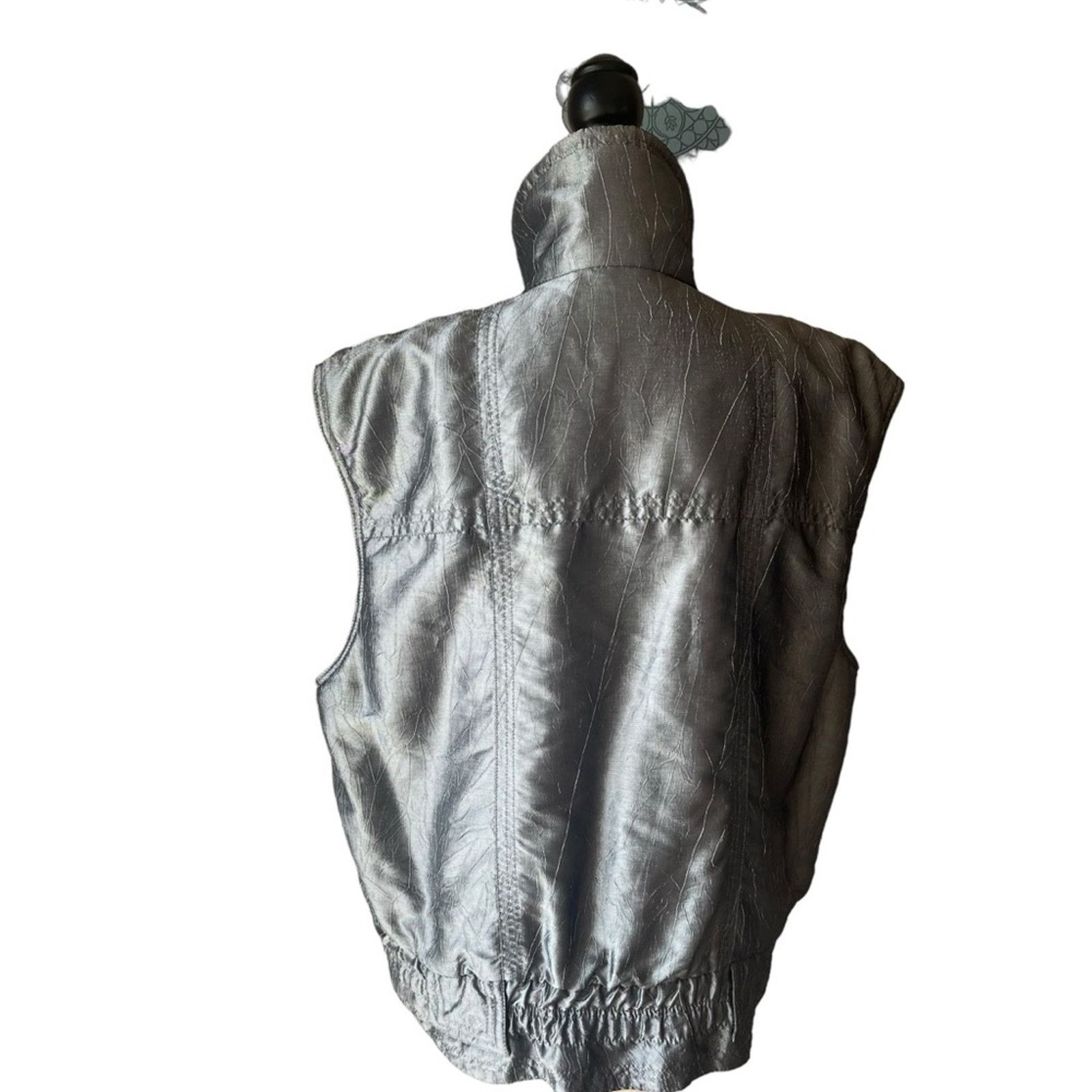 Vintage Skea women's Ski vest Metallic Silver Size 6 Size M / US 6-8 / IT 42-44 - 2 Thumbnail