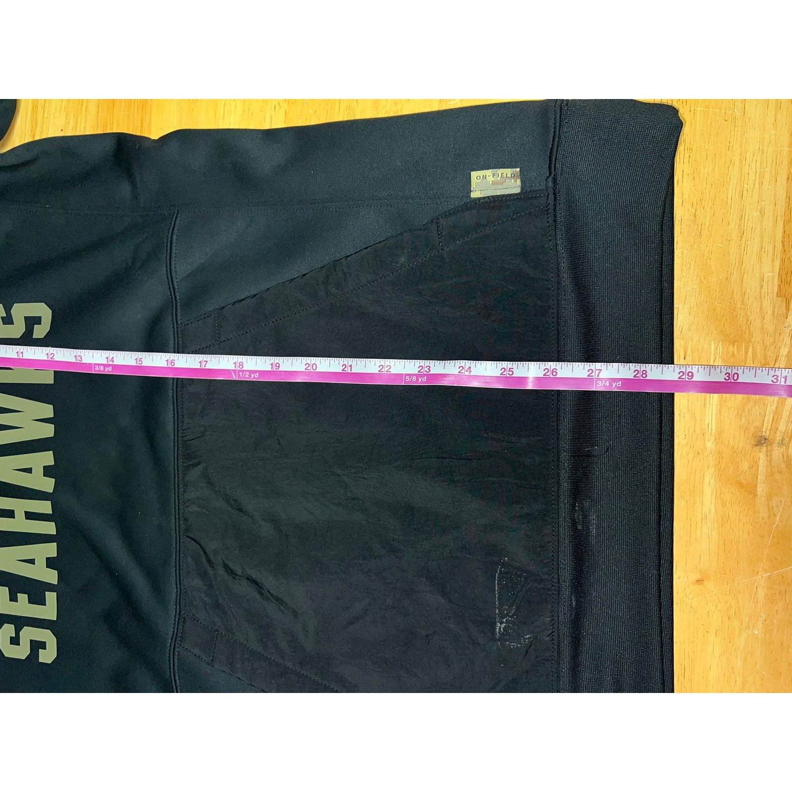 Vintage Nike Seattle Seahawks Hoodie Salute To Service Sideline S Size US S / EU 44-46 / 1 - 12 Thumbnail