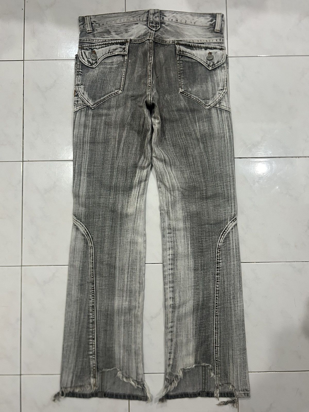 If Six Was Nine Vintage Japanese Mudwash Trashed Printed Faded Flared Jeans Size US 33 - 7 Thumbnail