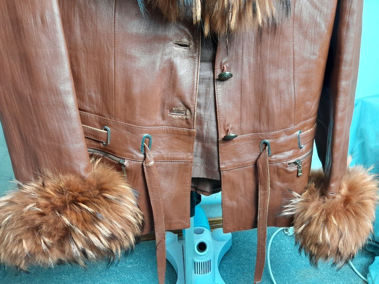 Other Luxurious Leather Jacket with Genuine Fox Fur Trim size M Size M / US 6-8 / IT 42-44 - 8 Thumbnail