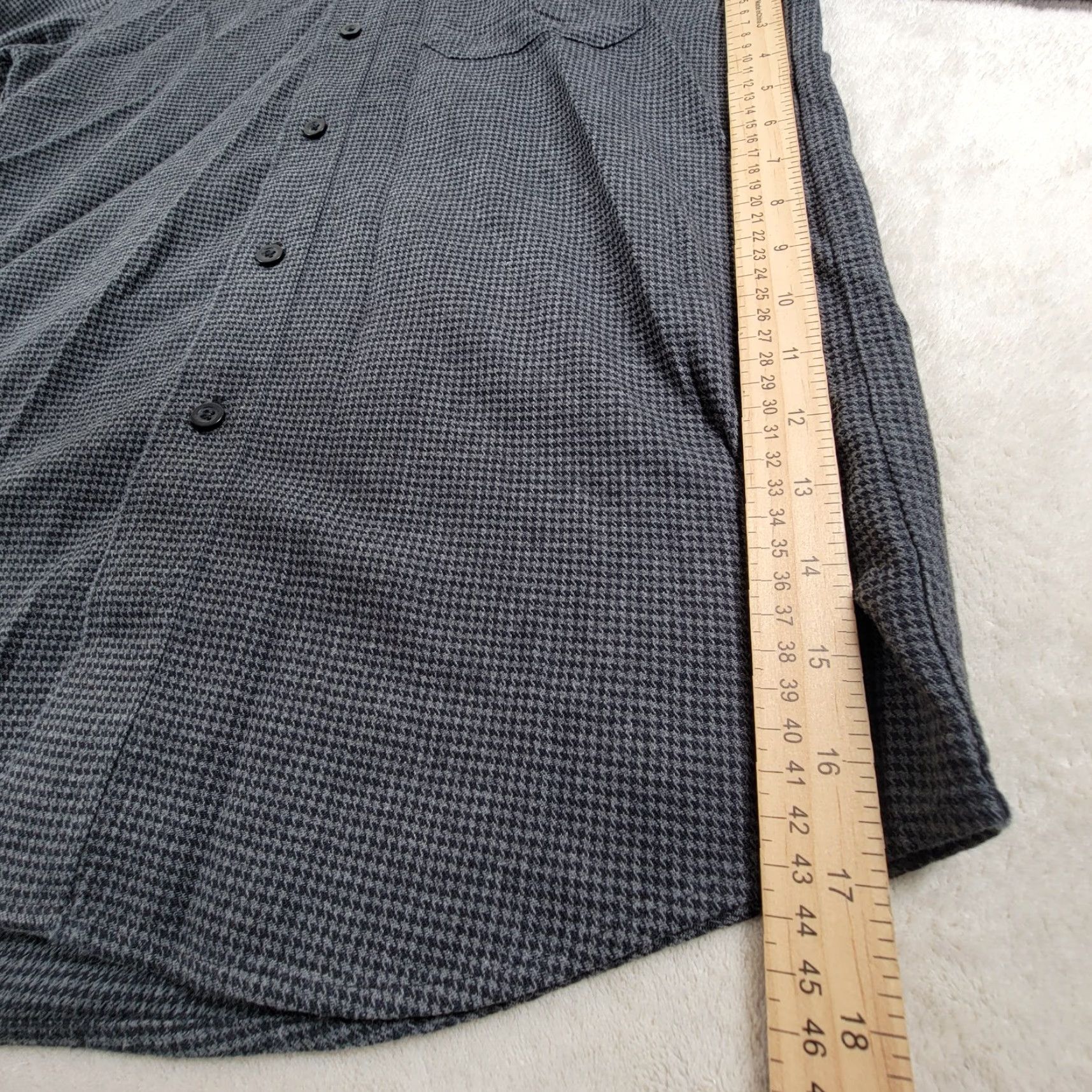 Vintage LL Bean Men's S Heavy Houndstooth Button Down Shirt Gray/Blk Long Sleeve Cotton Size US S / EU 44-46 / 1 - 7 Thumbnail