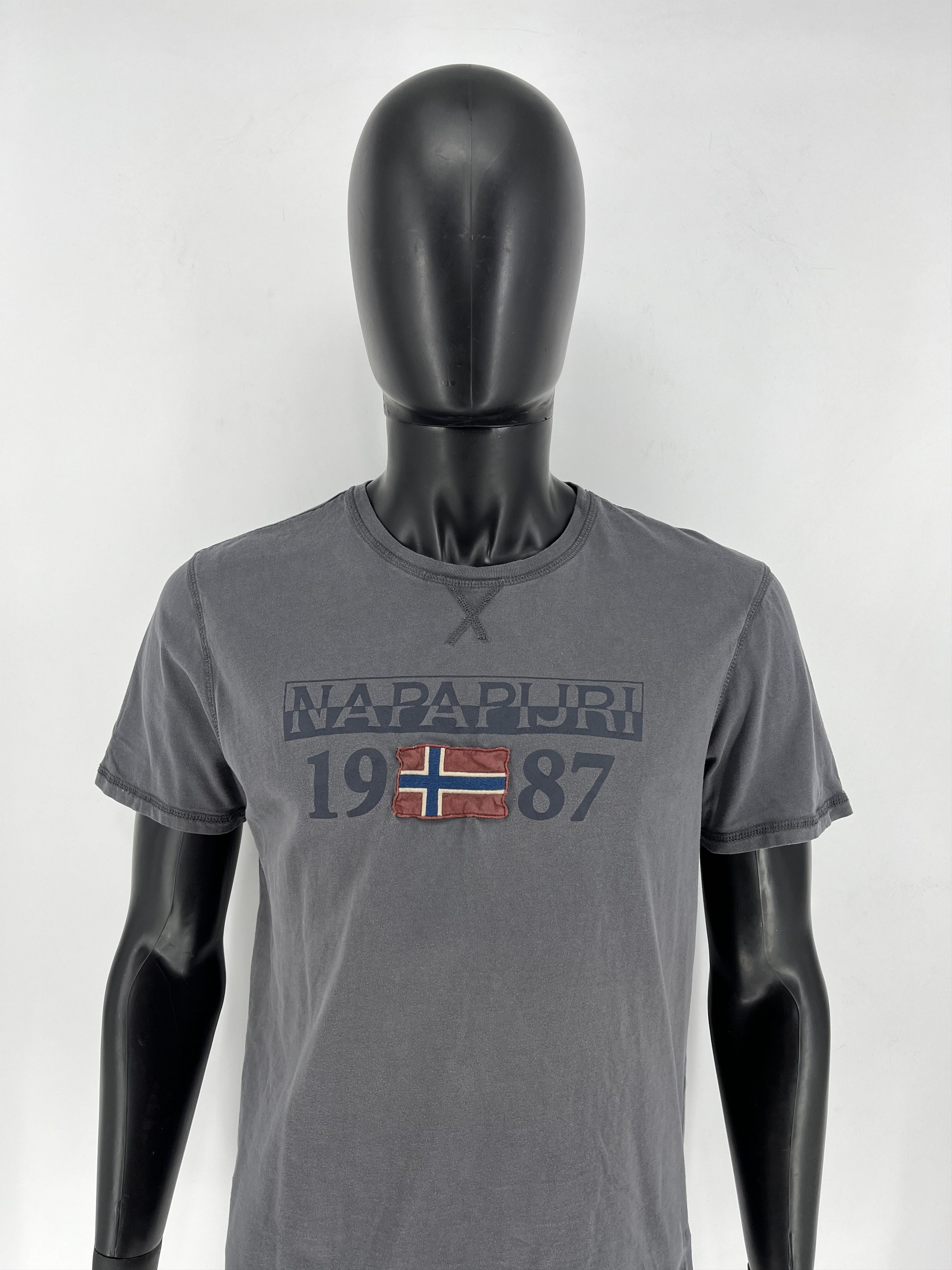 Napapijri × Vintage Vintage Napapijri Geographic Designer Fashion Style Shirt Size US L / EU 52-54 / 3 - 1 Thumbnail