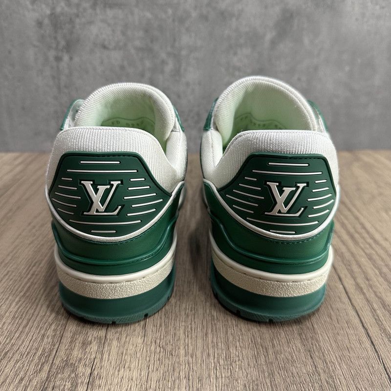 Louis Vuitton Louis Vuitton Low-Top Trainer Sneaker in White and Green - Size US 8.5 / EU 41-42 - 3 Thumbnail