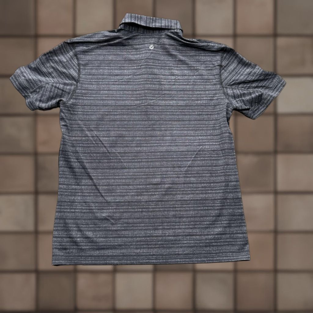 Lululemon Lululemon Polo Shirt Mens L Gray Striped Short Sleeve Performance Golf Shirt Size US L / EU 52-54 / 3 - 1 Thumbnail