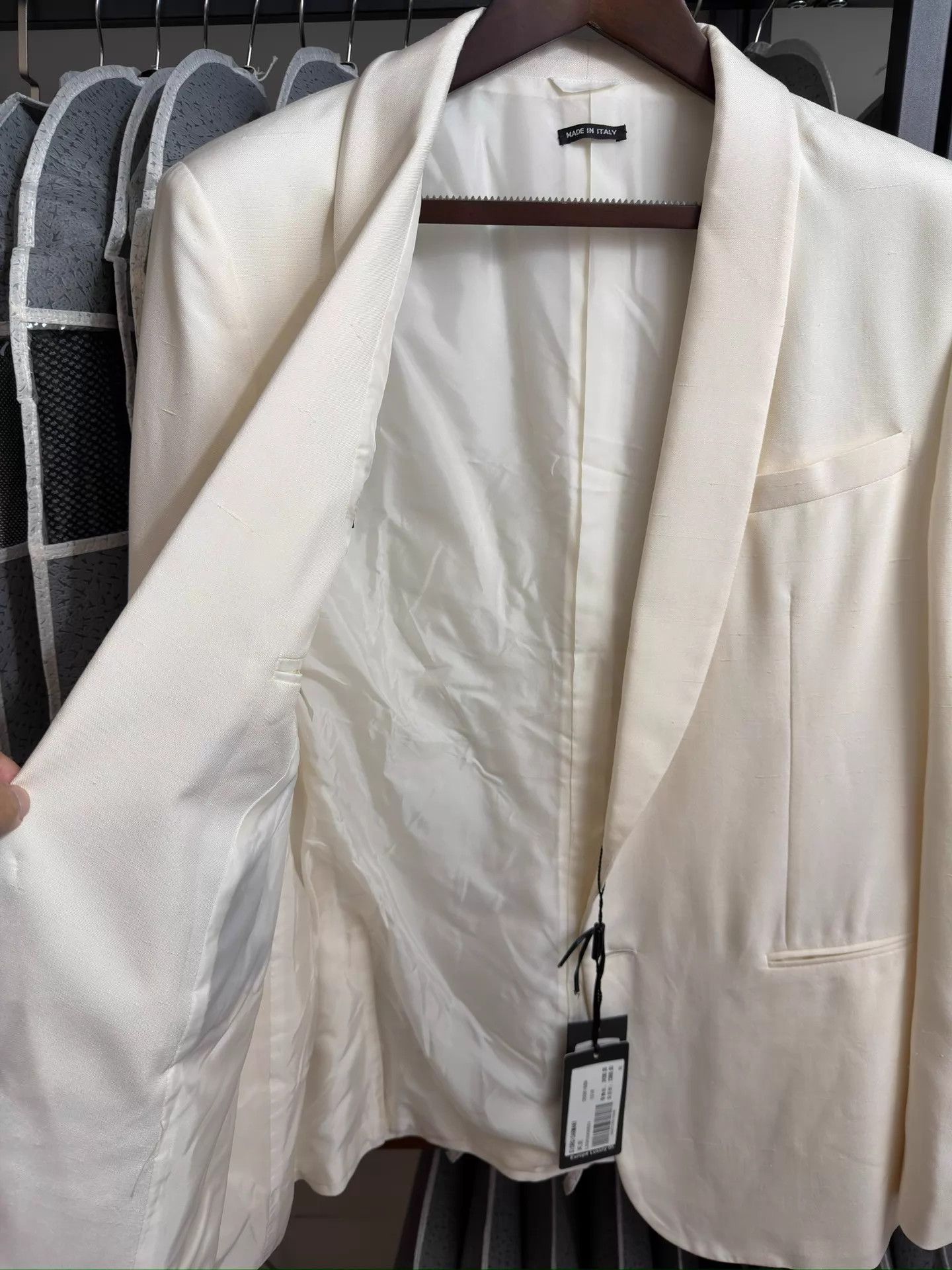 Giorgio Armani Giorgio Armani Silk Slim Suit Cream White 50/52/54 N/W Tags Size 50R - 6 Thumbnail