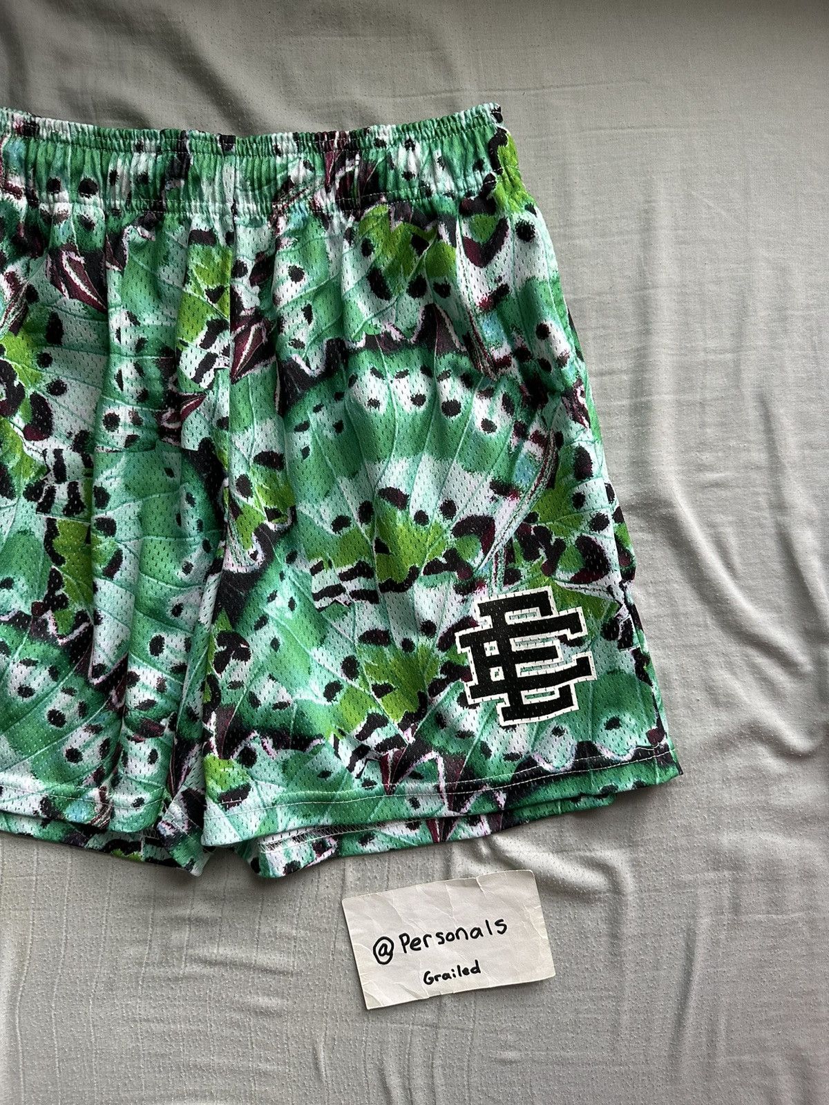 Eric Emanuel Eric Emanuel Butterfly Shorts Large Size US 34 / EU 50 - 3 Thumbnail