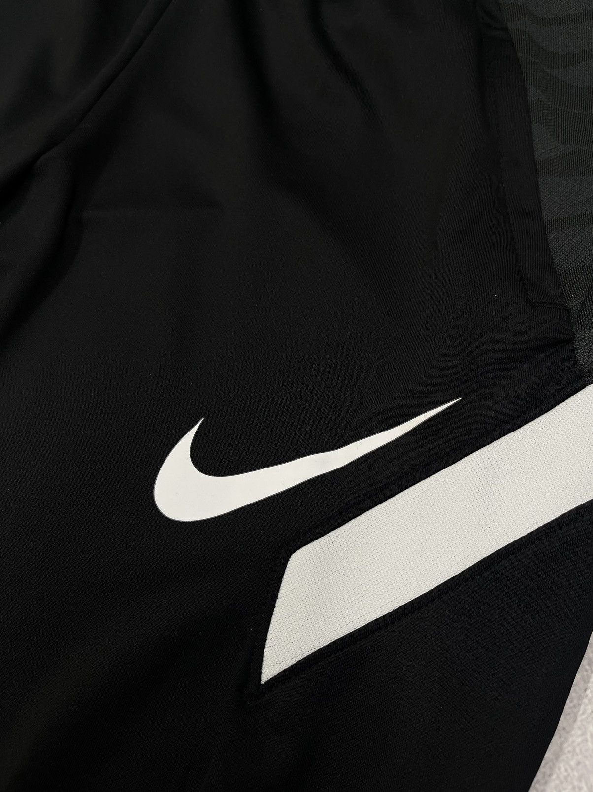 Nike Mens Nike Dri Fit Strike Black Sweatpants Y2K Swoosh ACG Size US 30 / EU 46 - 4 Thumbnail