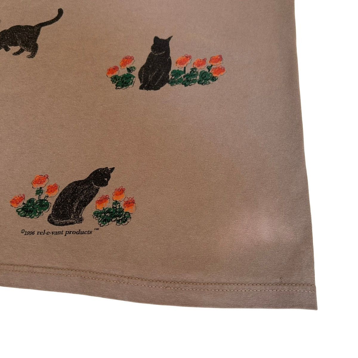 Vintage 1996 Cats and Flowers Vintage AOP Graphic T Shirt Size L / US 10 / IT 46 - 7 Thumbnail