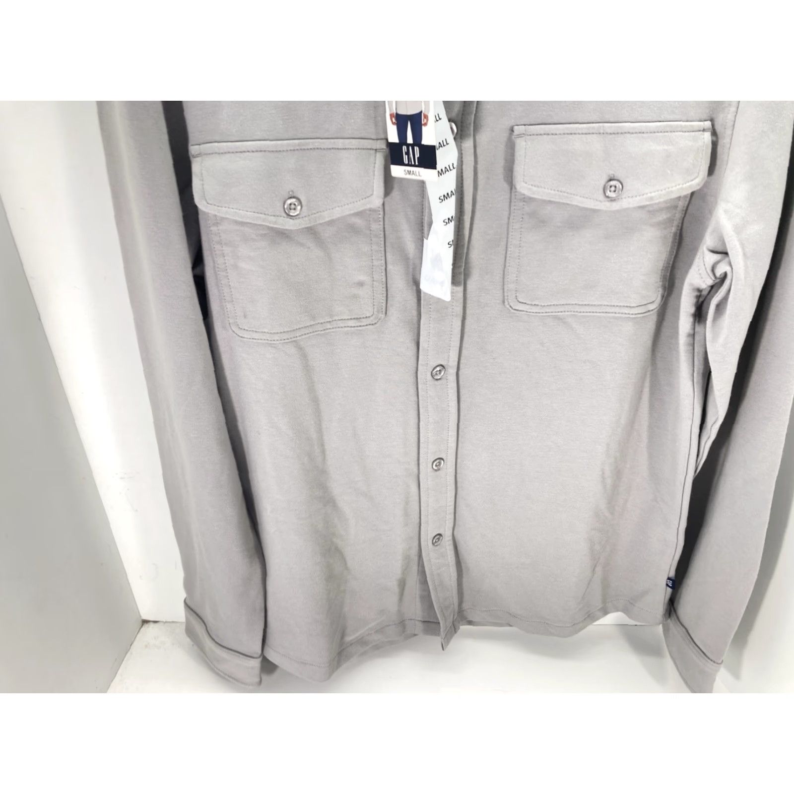 Gap Gap Shirt Men Size Small Gray Button-Up Long Sleeve Cotton Blend Stretch NWT Size US S / EU 44-46 / 1 - 3 Thumbnail