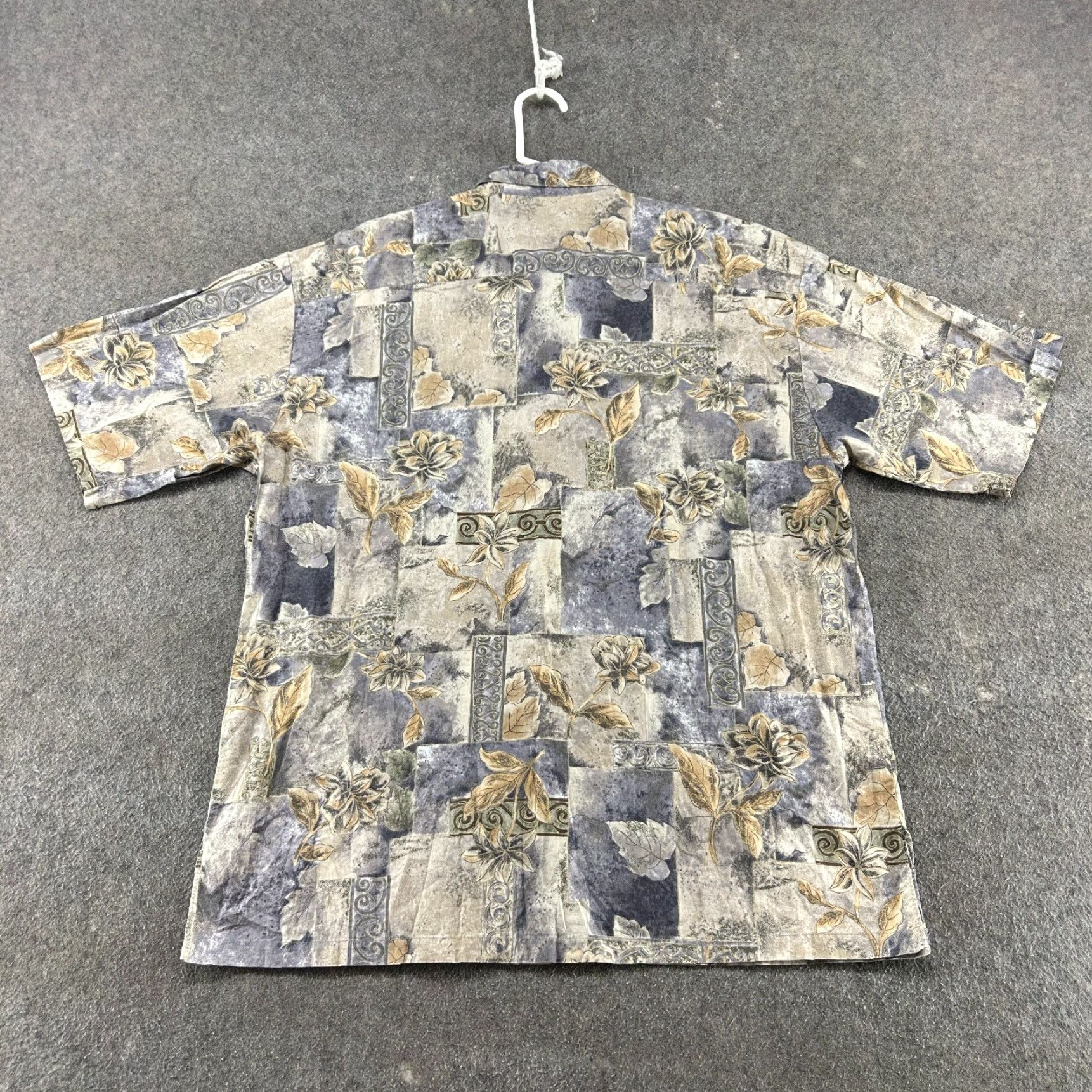 Tori Richard Tori Richard Shirt Mens XL Beige Blue Floral Leaves Tropical Hawaiian Honolulu Button-Up Short Sleeve Pockets Multicolor Size US XL / EU 56 / 4 - 4 Thumbnail