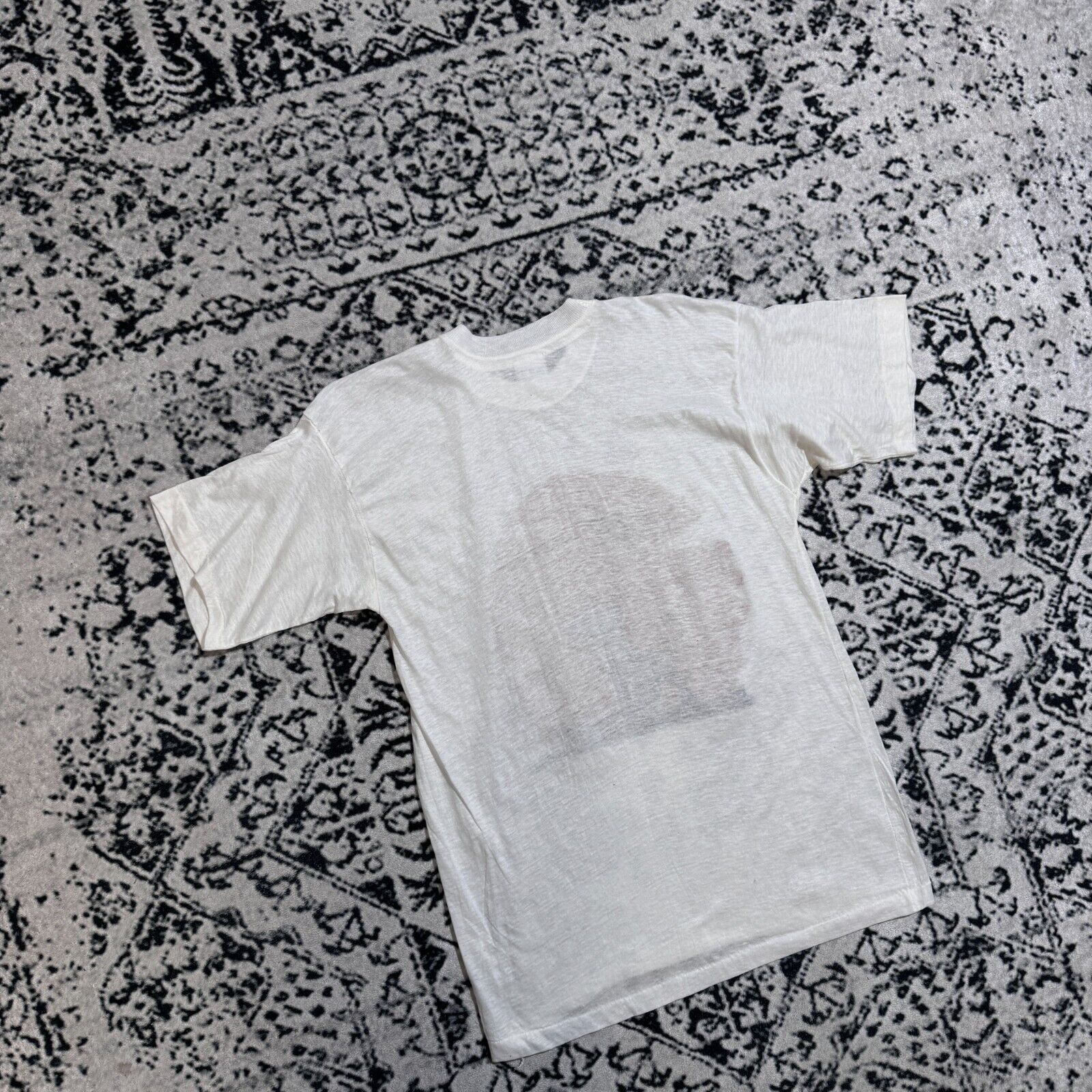 Vintage Vintage Unisex White Cotton T-Shirt Size S The Lion King 90s Size US S / EU 44-46 / 1 - 11 Thumbnail
