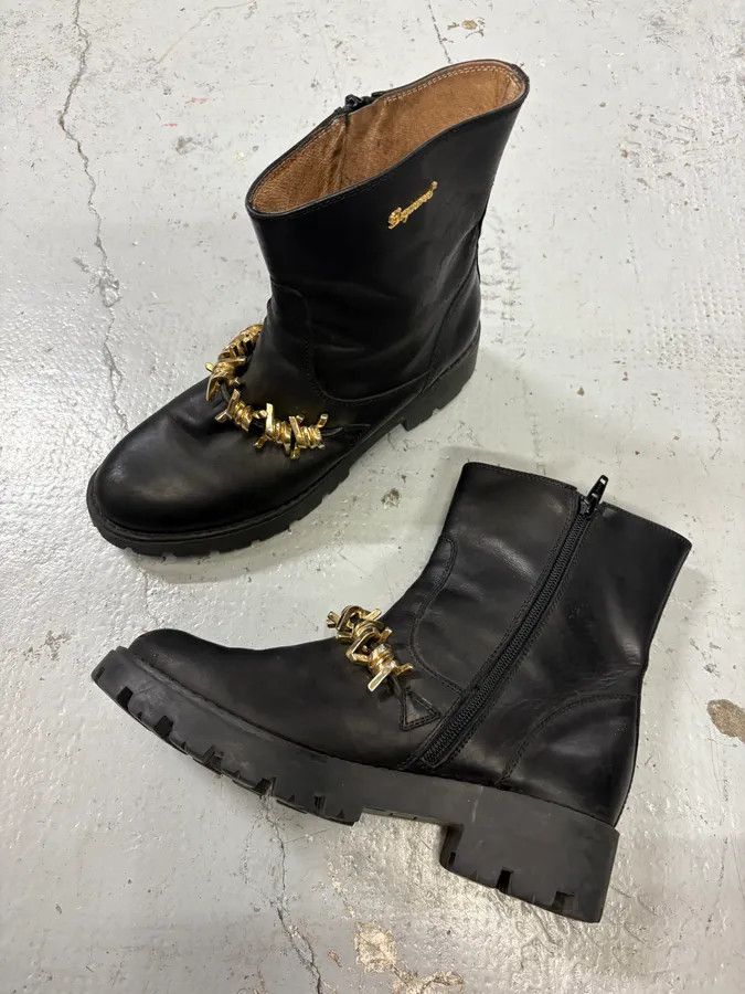 Dsquared2 2010s Dsquared2 Black Leather Gold Chain Ankle Boot Size US 7 / IT 37 - 4 Thumbnail