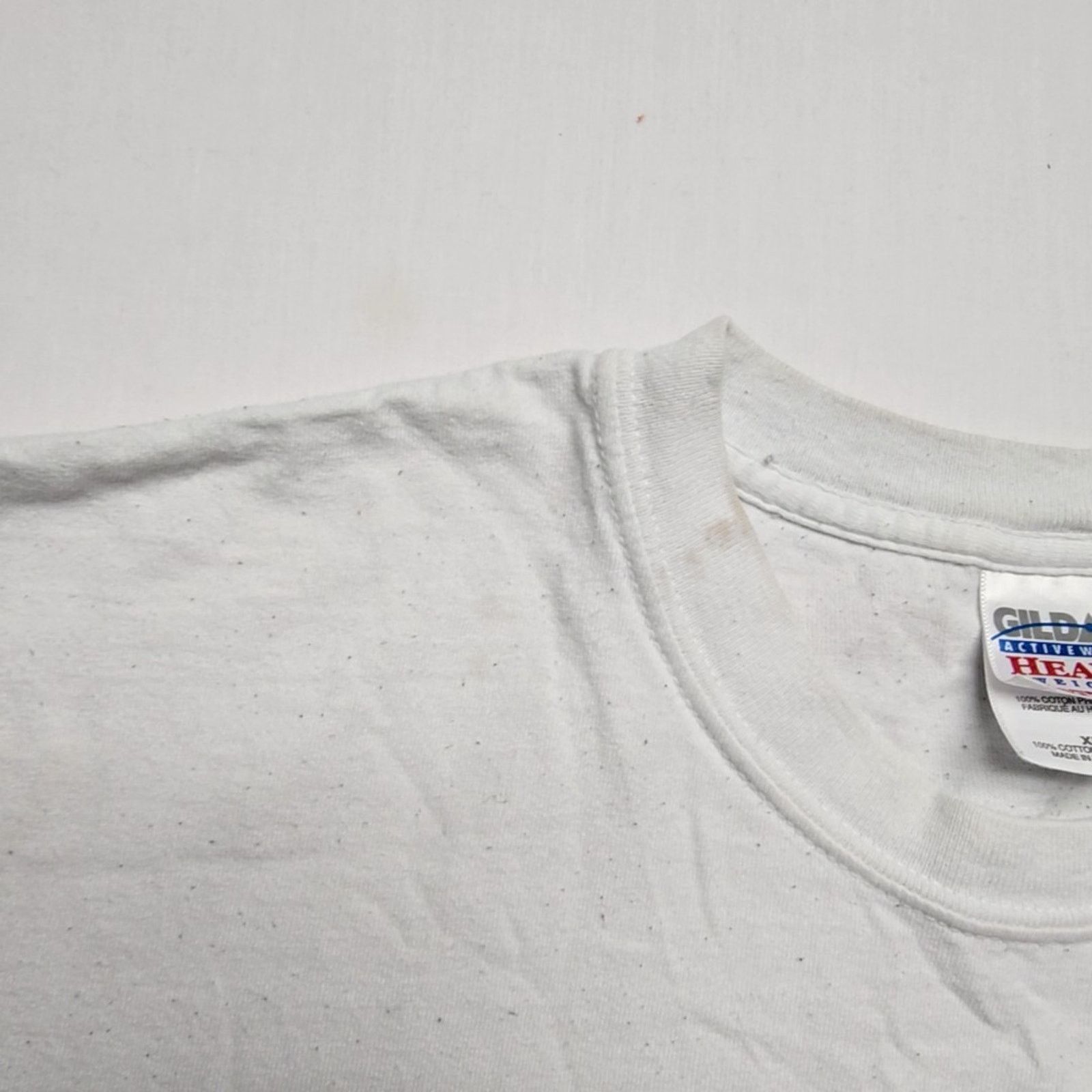 Gildan Vintage Riviera Hotel Casino Las Vegas Gildan XL White Tee Size US XL / EU 56 / 4 - 7 Thumbnail