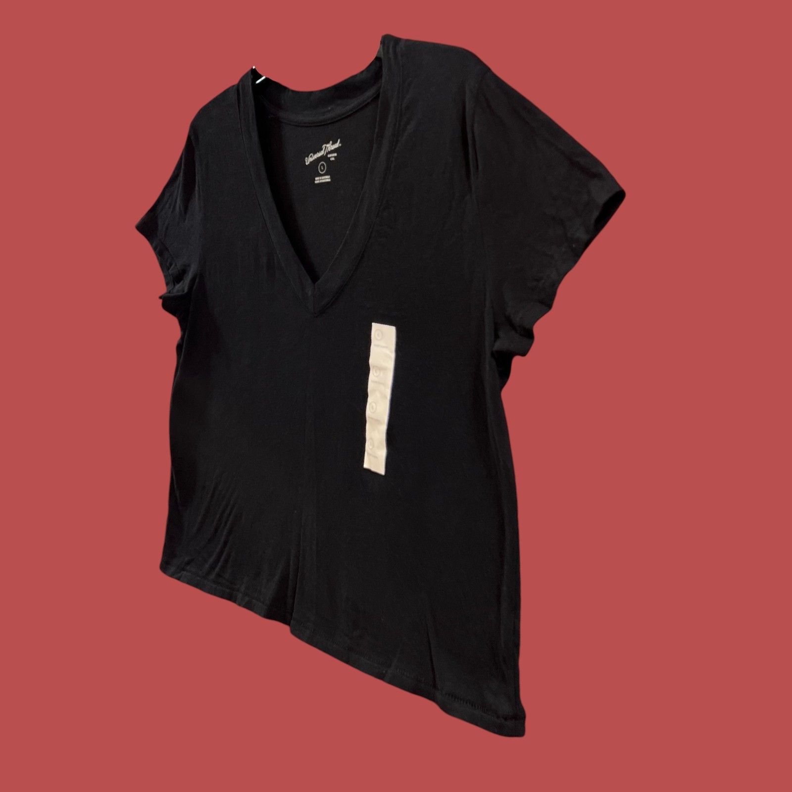 Other Universal Thread - Women's Shrunken Short Sleeve V-Neck T-Sh Size L / US 10 / IT 46 - 11 Thumbnail