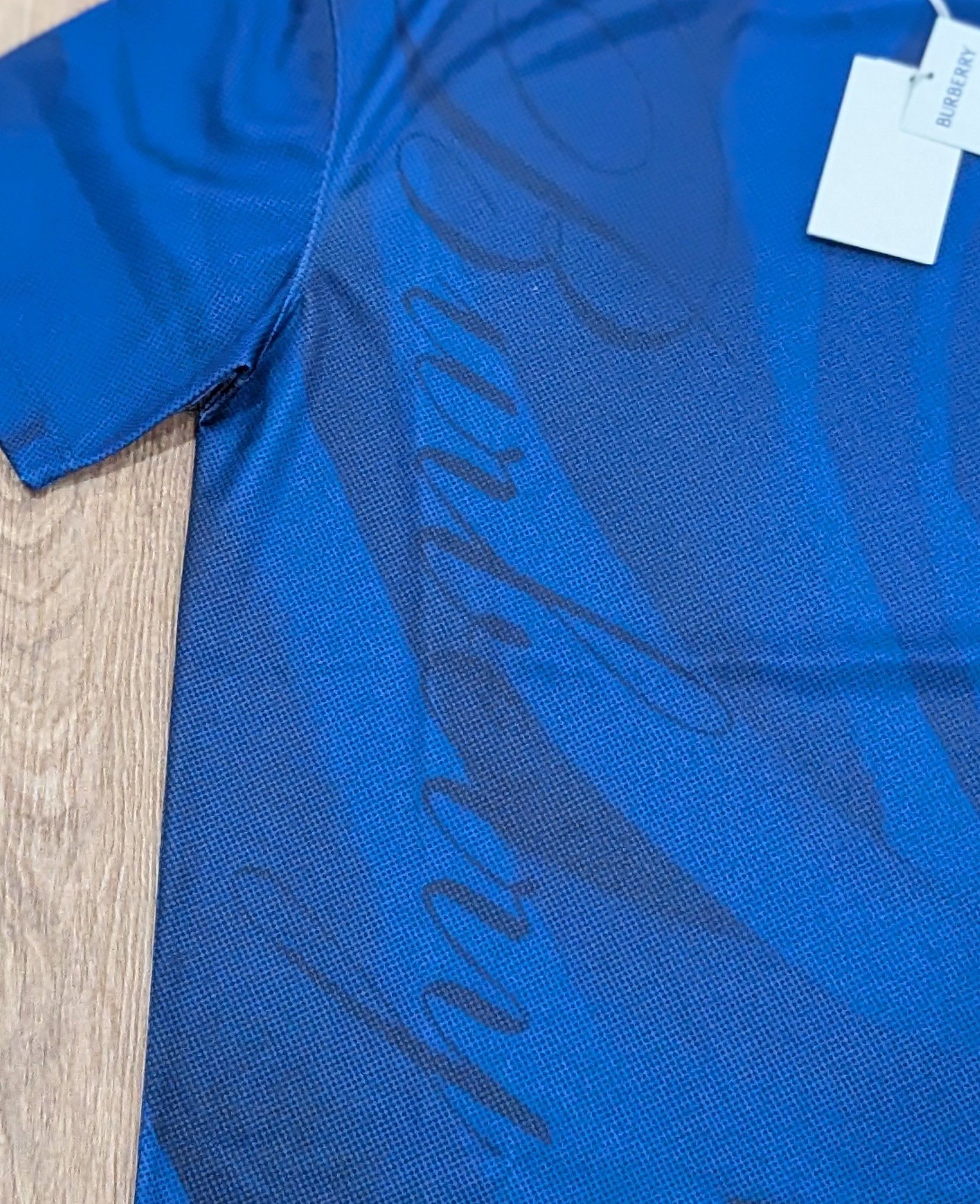 Burberry Burberry Floral Print Polyester Crewneck T-Shirt Blue Medium Size US M / EU 48-50 / 2 - 3 Thumbnail