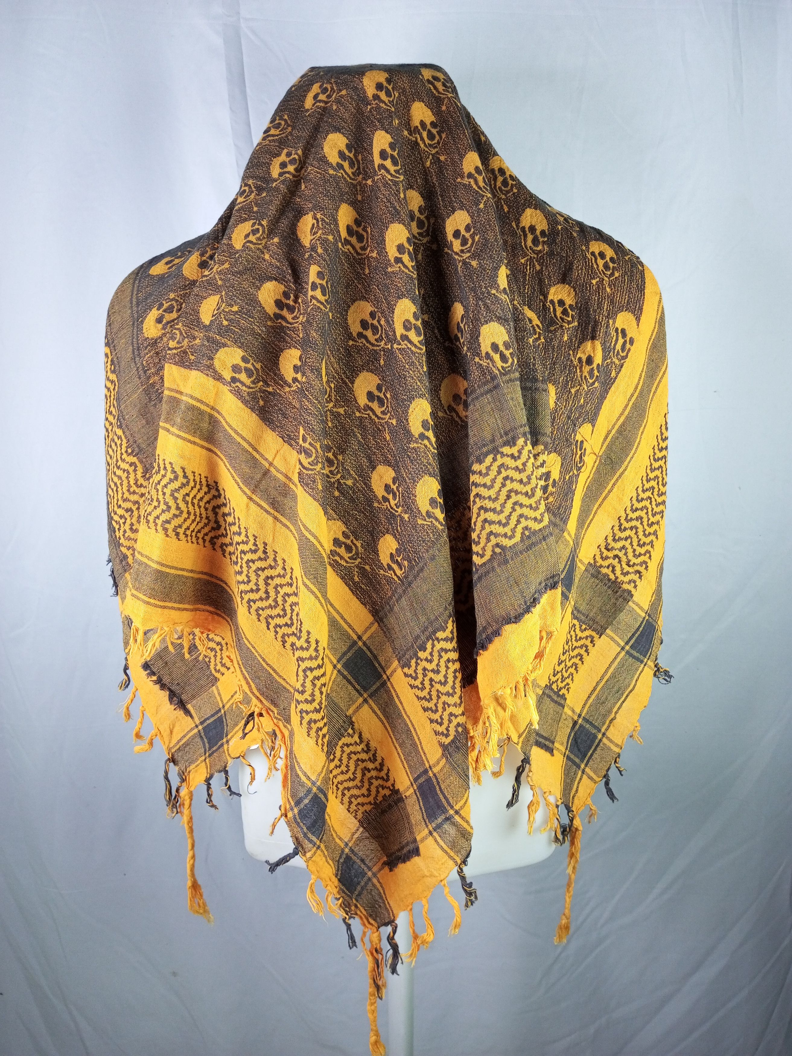 Japanese Brand Skulls scarf Inspired by Alexander Mcqueen Size ONE SIZE - 7 Thumbnail