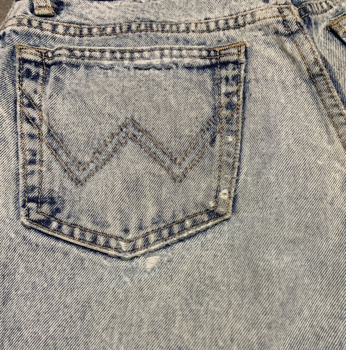 Edwin Vintage Edwin Tapered Light Wash Jeans Size US 28 / EU 44 - 9 Thumbnail