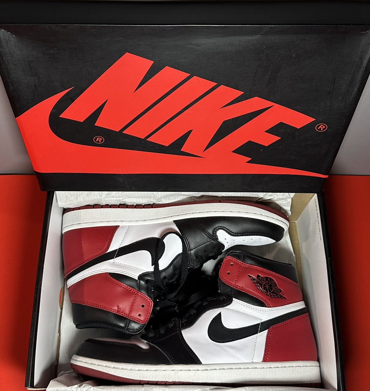 Jordan Brand Size 11 - Jordan 1 Retro High OG Black Toe 2016 Size US 11 / EU 44 - 8 Thumbnail