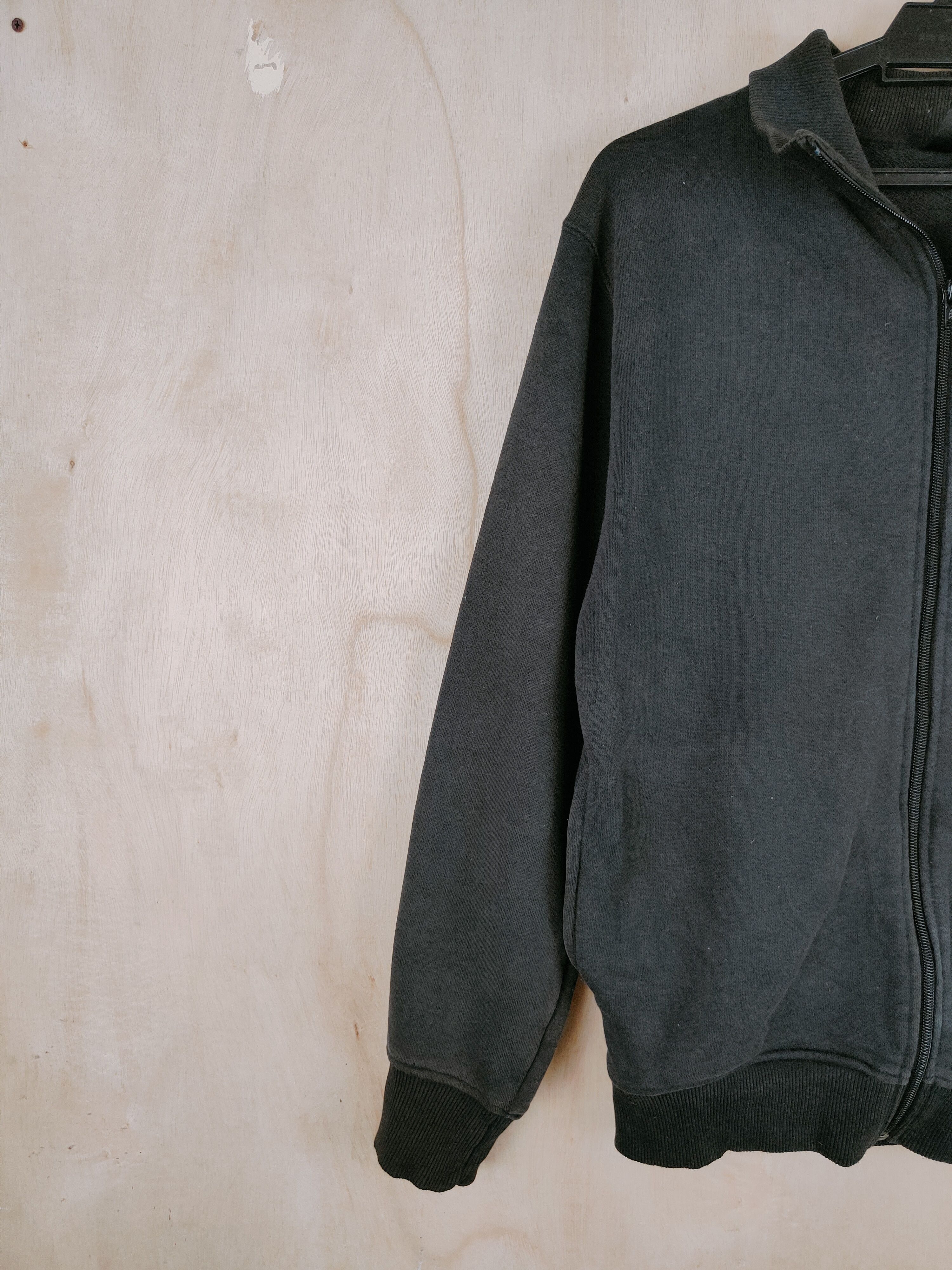 Airwalk Airwalk vintage Black Faded Sweaters #S2597 Size US M / EU 48-50 / 2 - 3 Thumbnail