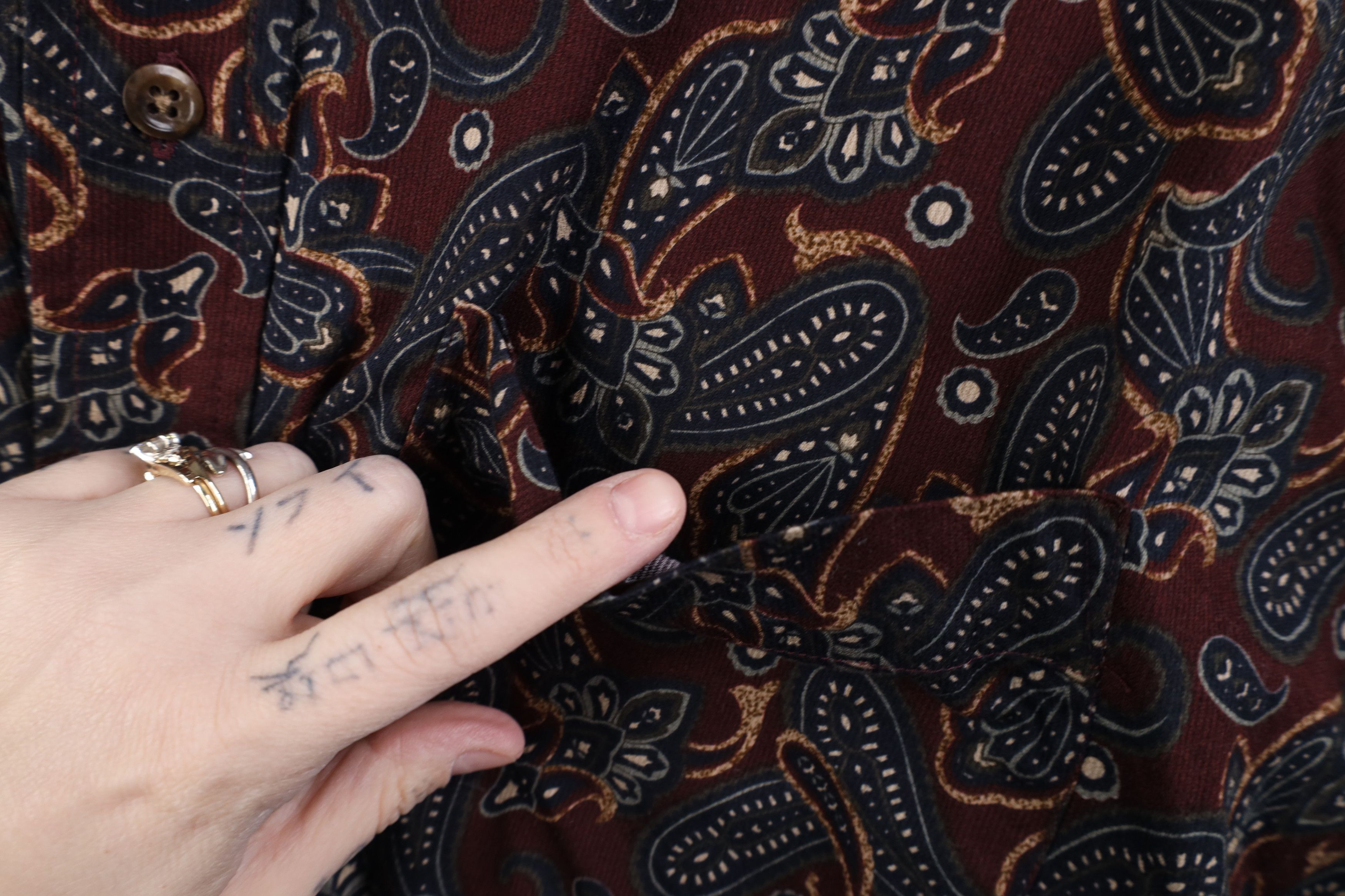 Vintage Vintage 90s Streetwear Paisley Collared Button Down Shirt Size US L / EU 52-54 / 3 - 4 Thumbnail