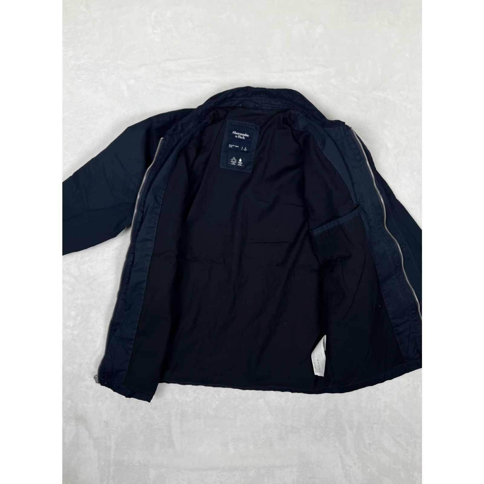 Abercrombie & Fitch Abercrombie & Fitch Jacket Mens Small Navy Windbreaker Lined Water Resistant Wind-Resistant Nylon Full Zip Pockets Casual Travel 90s? Size US S / EU 44-46 / 1 - 7 Thumbnail